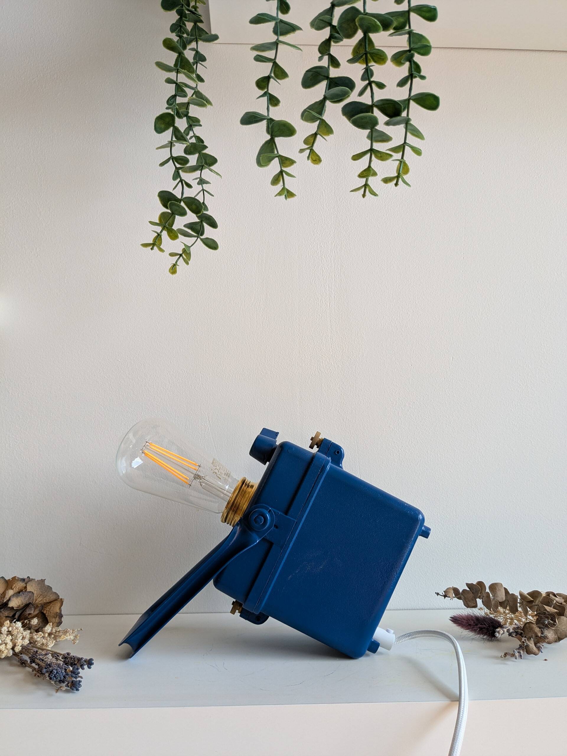 Wonder Tifon Dark Blue