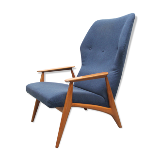 Danish armchair in cherry wood and dark blue fabric