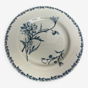 Dessert plate in iron clay model Marguerite KetG Luneville