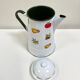 Cafetière vintage en métal émaillé