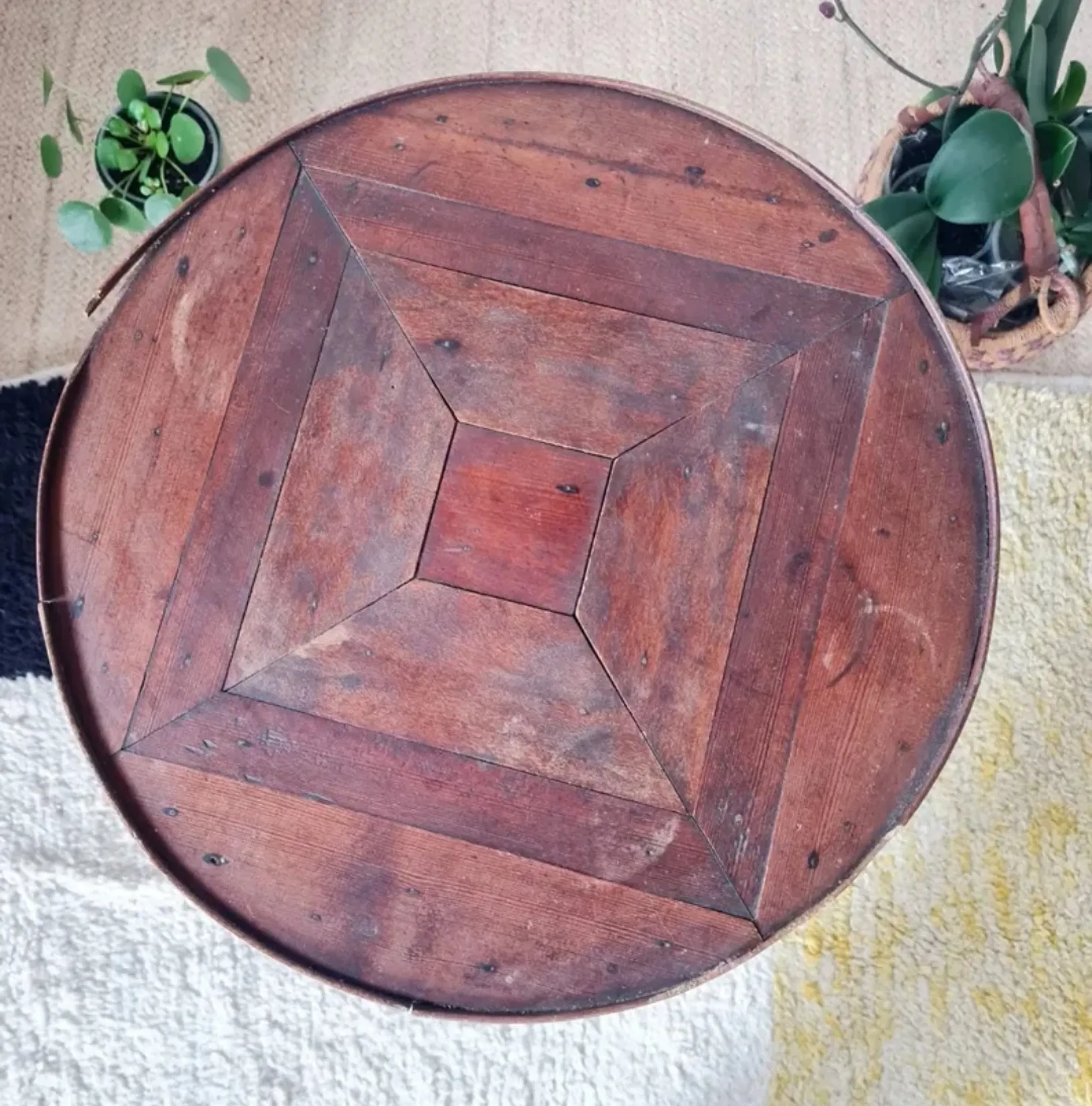 Occasional Table / Vintage Art Deco Side Table (1930s-1940s)