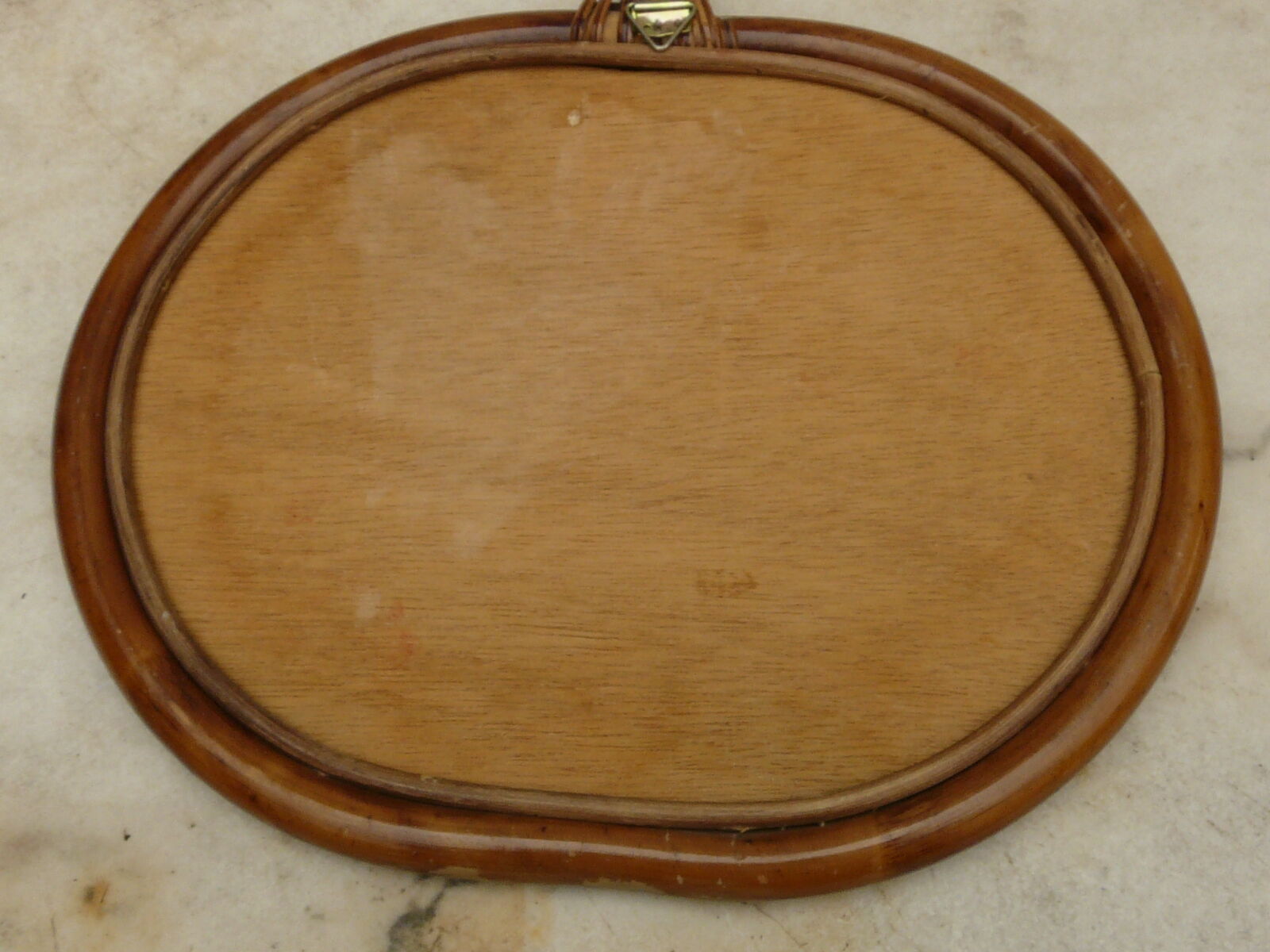 Miroir vintage ovale en bambou et rotin - 31x28cm