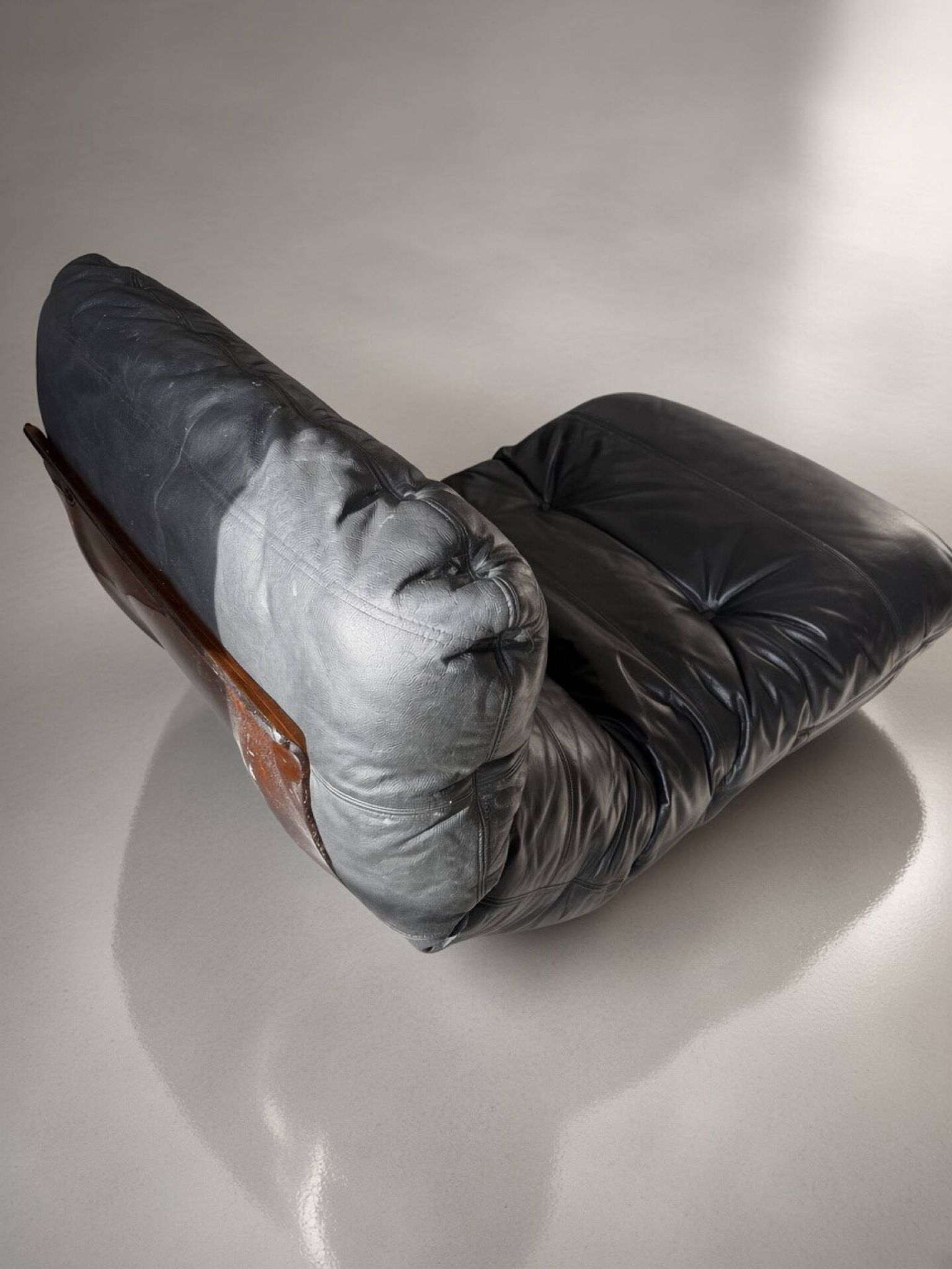 Marsala armchair in black leather by Michel Ducaroy, Ligne Roset edition.