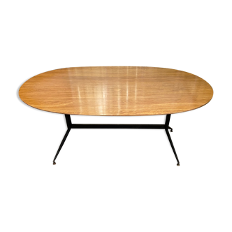 Italian oval dining table from the 60s
