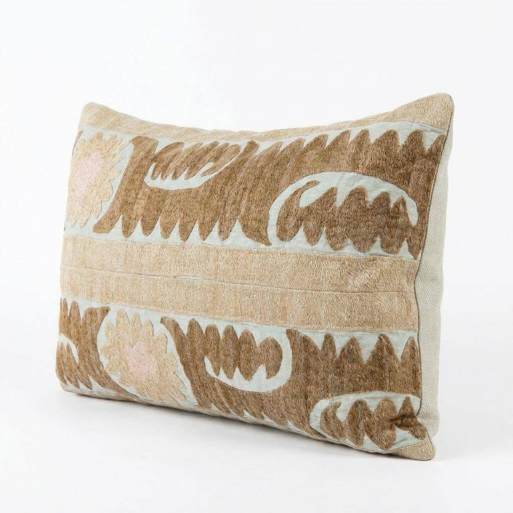 Vintage embroidered cushion cover 41x56 cm