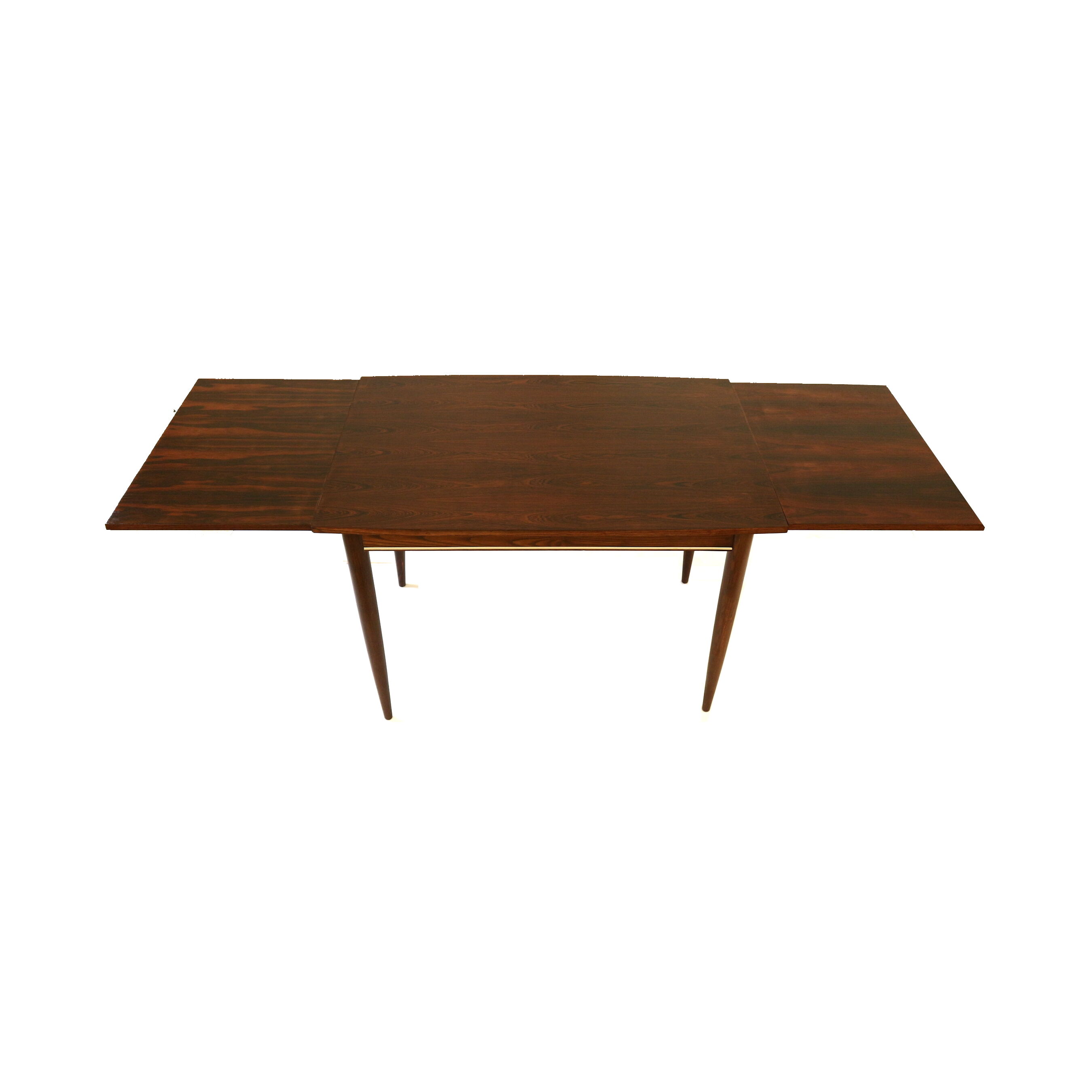 Extendable rosewood dining table made in the 1960s