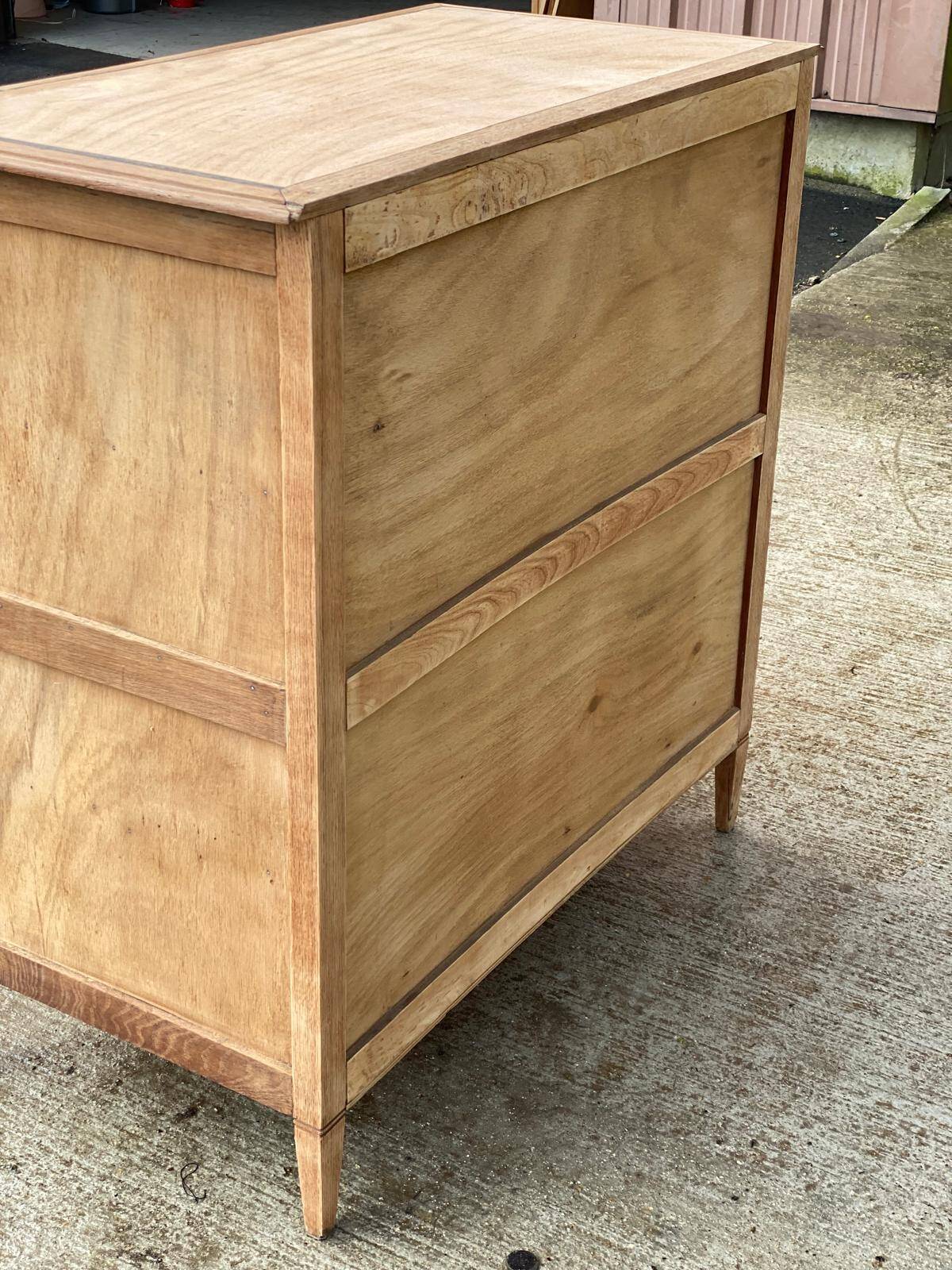 Commode style empire rénovée en chêne brut 4 tiroirs