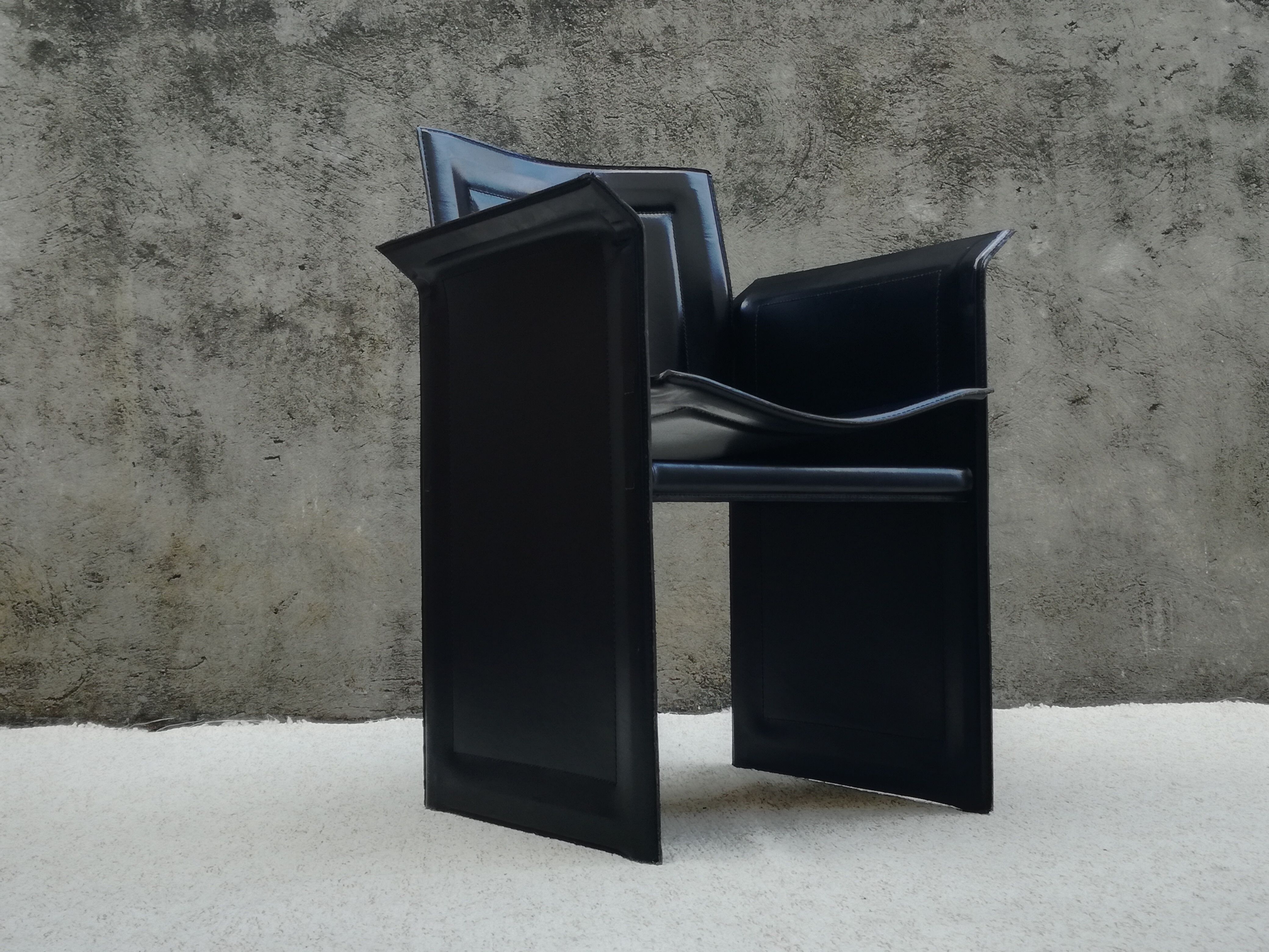 Tito Agnoli Italian black leather design chair