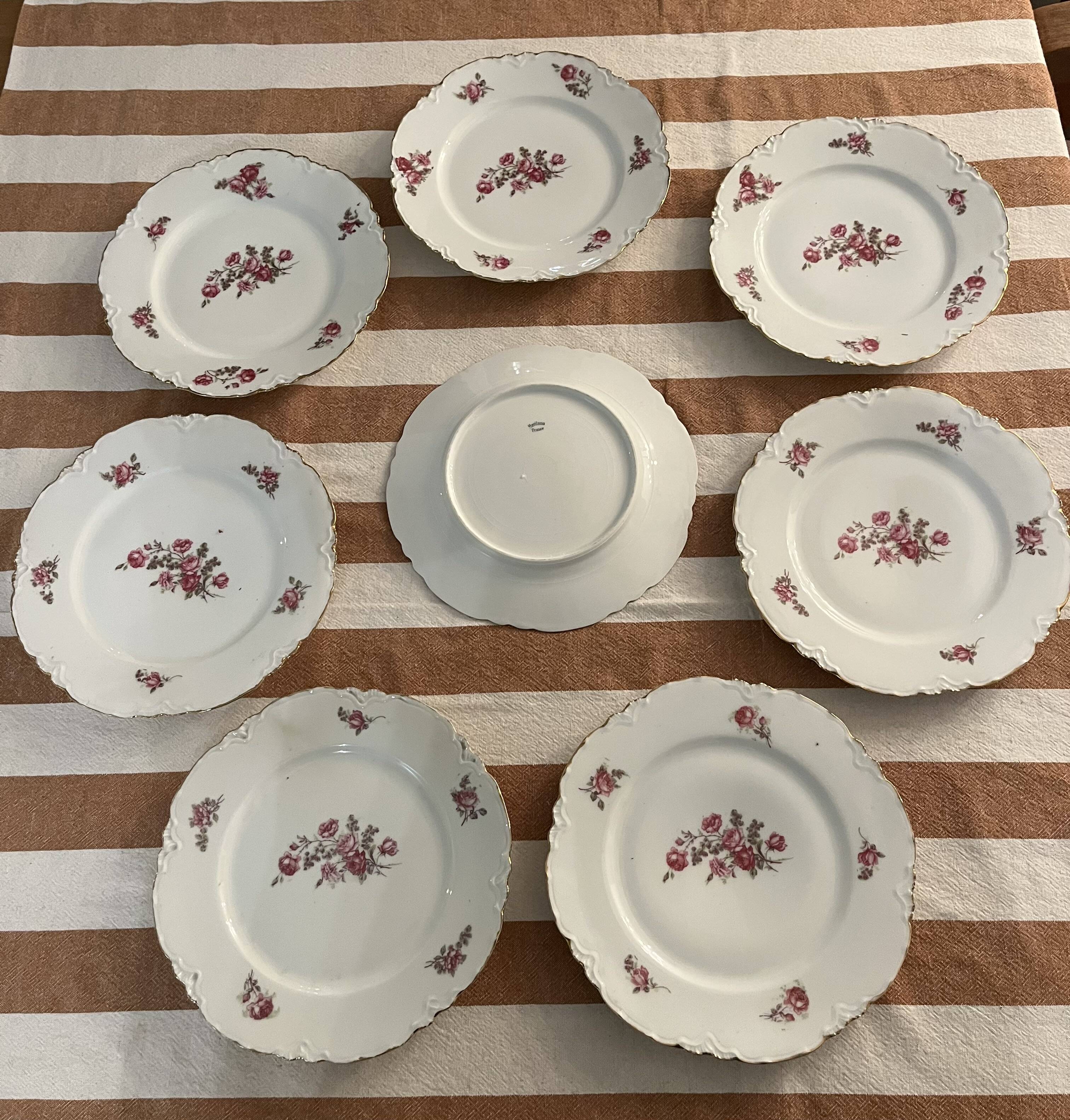 Set of 8 Haviland dessert plates