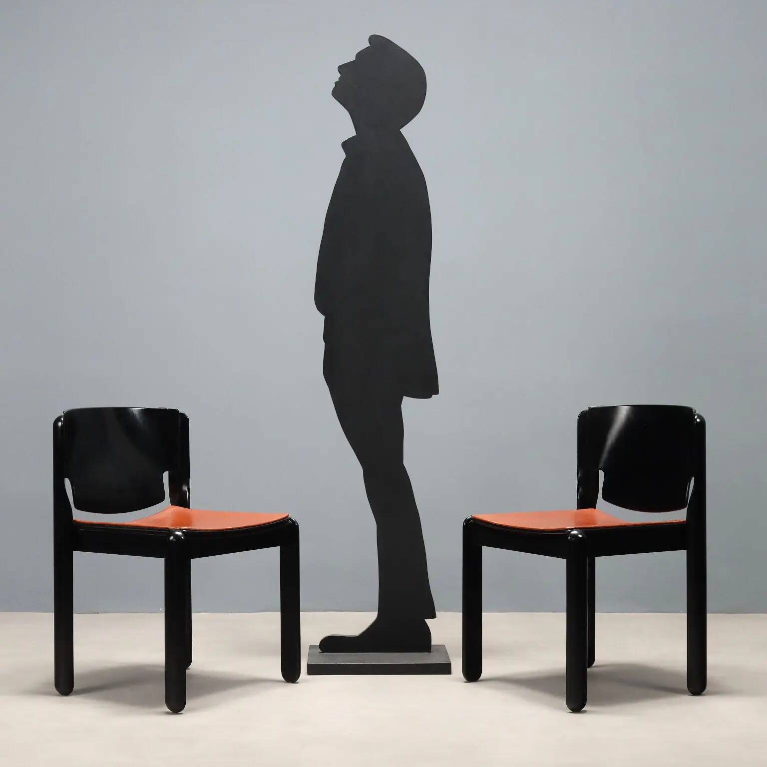 Chaises Cassina 122 vintage design Vico Magistretti Italie 1960s-1970s