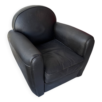 Fauteuil en cuir noir assorti – confort et élégance