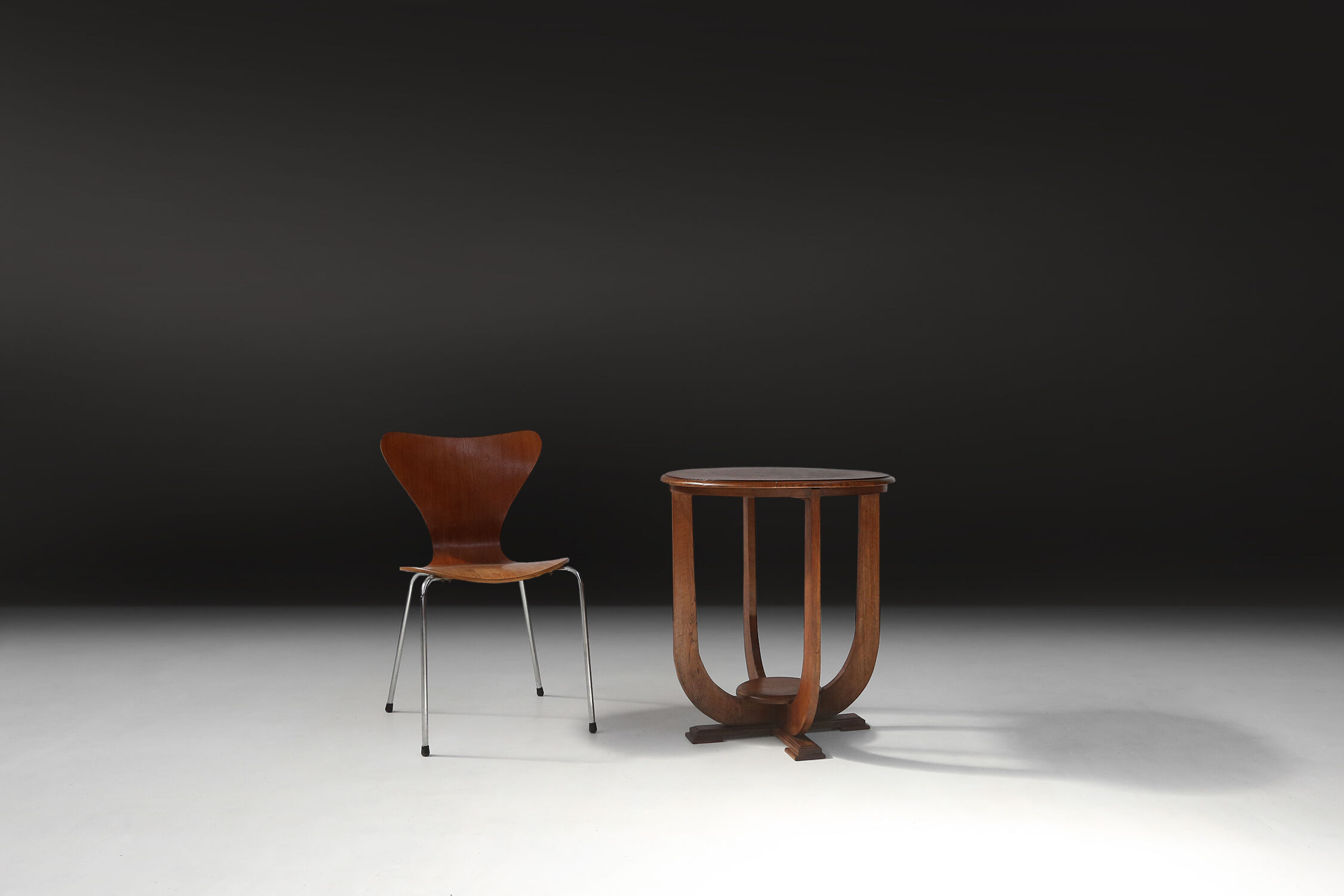 Art Deco side table in oak wood, 1930's