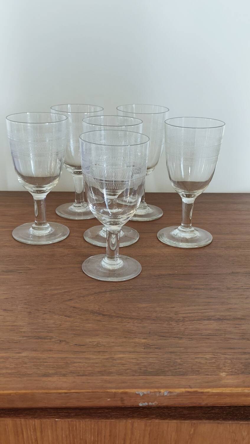 Lot de verres bistrot anciens