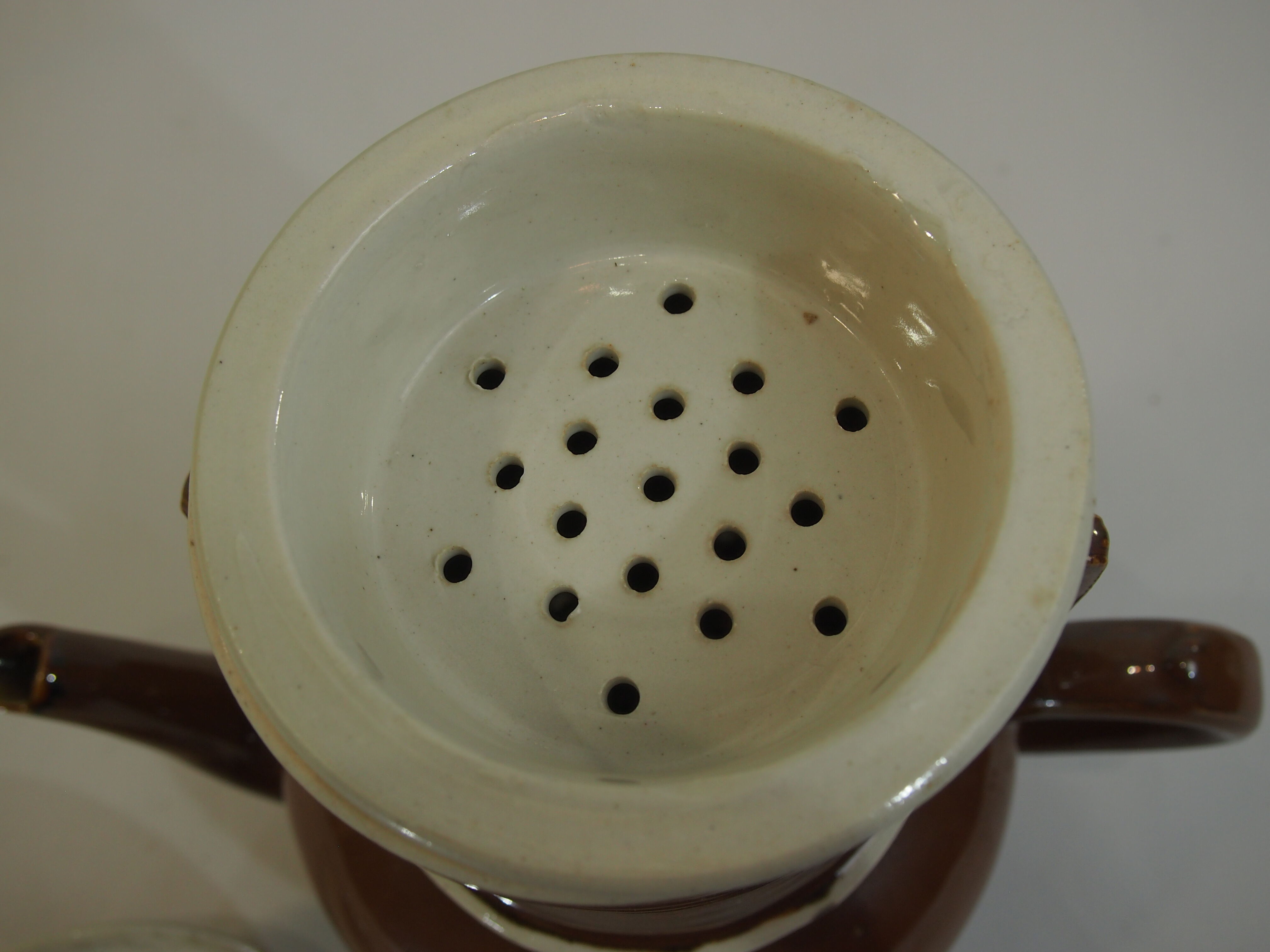 Ceramic/vintage teapot