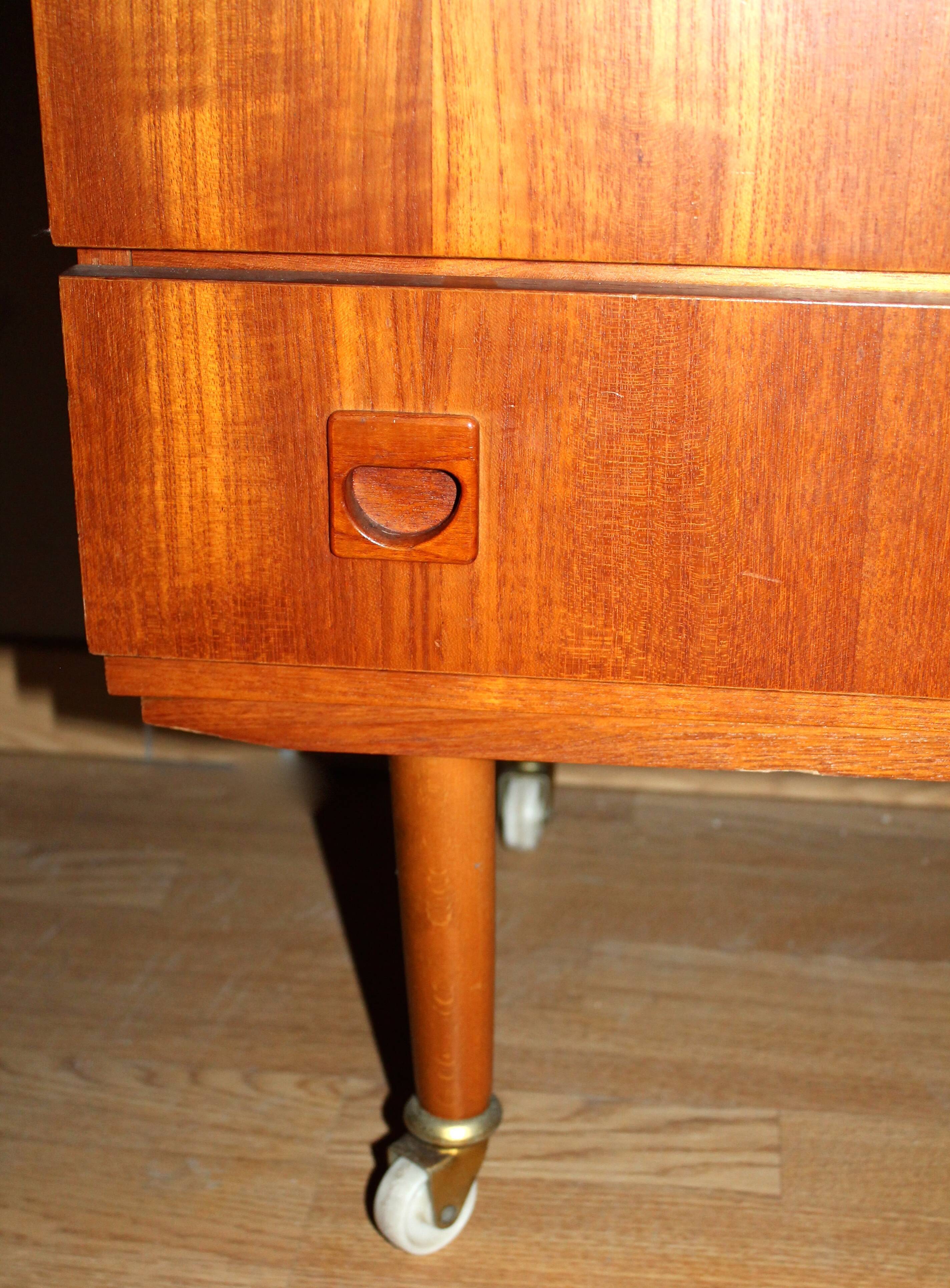 Tv stand wood  vintage 60'