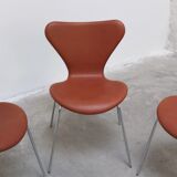 'Series 7' chairs in cognac leather by Arne Jacobsen for Fritz Hansen, 1955