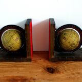 Terrestrial globe bookend