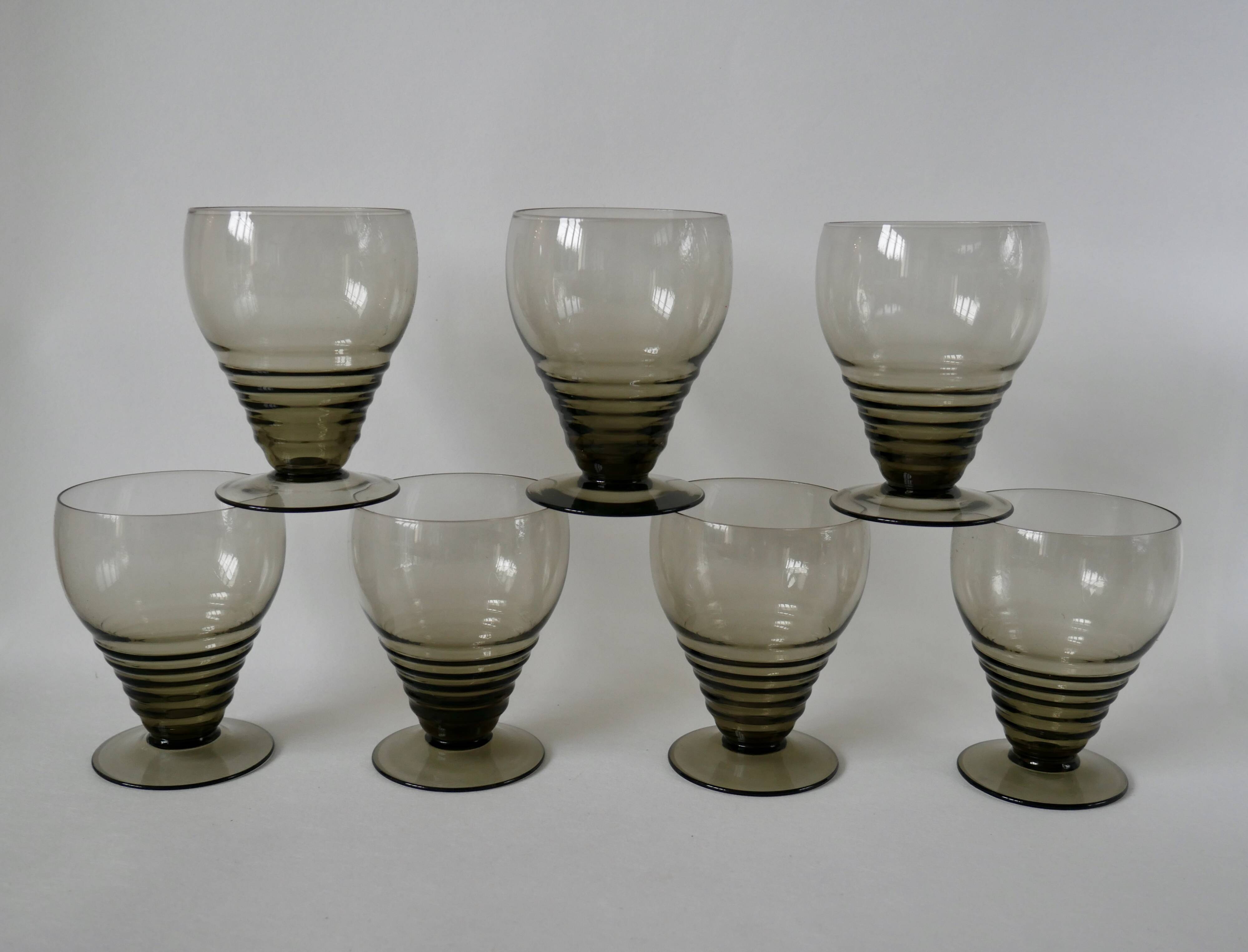 Set of 7 large art deco design wine glasses in smoked glass from the 30s and 40s