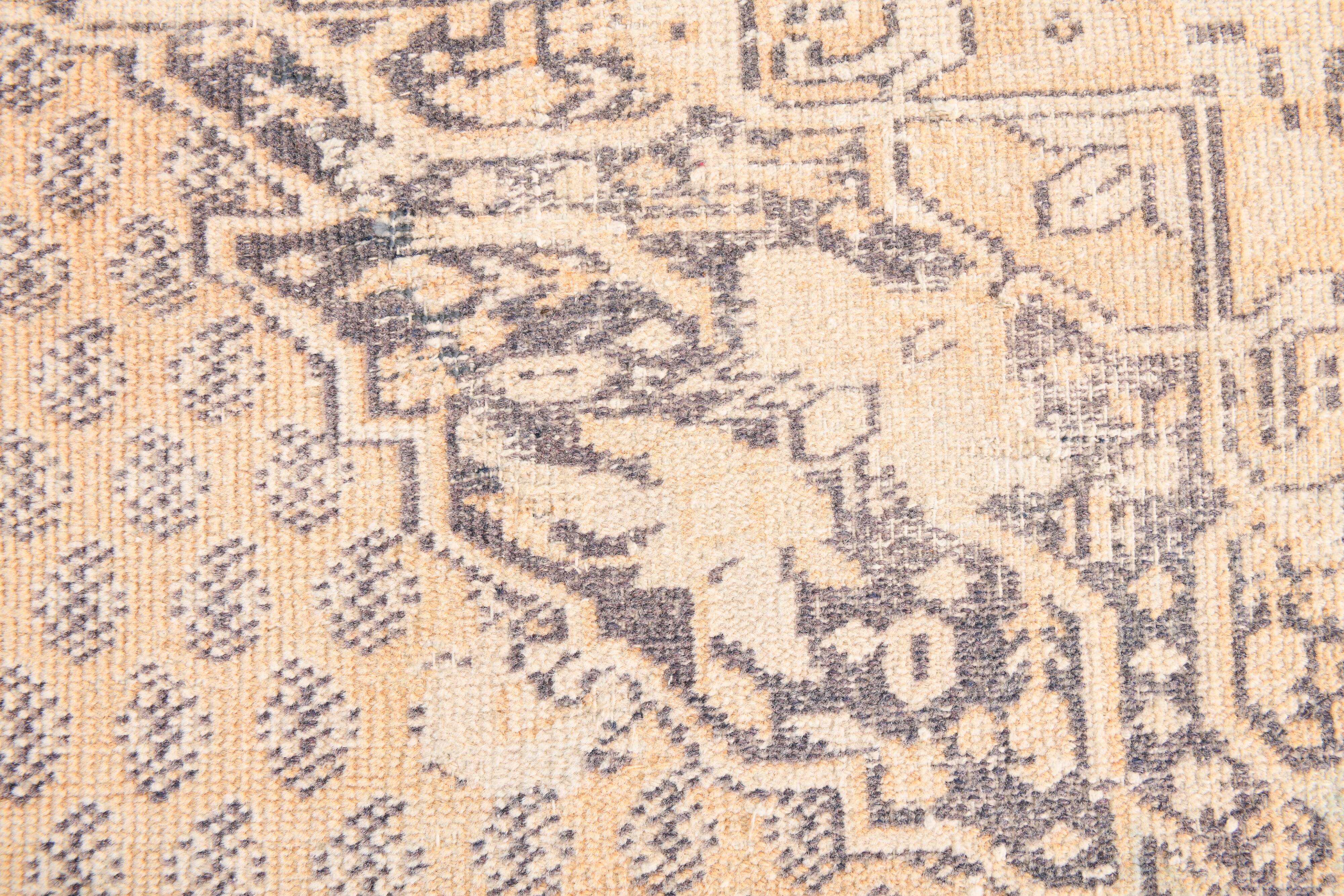 6x8 Vintage Cream & Black Oriental Persian Rug, 176x259Cm