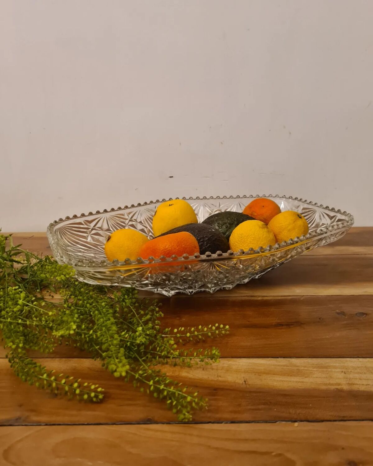 Cut glass fruit basket 70 ́s