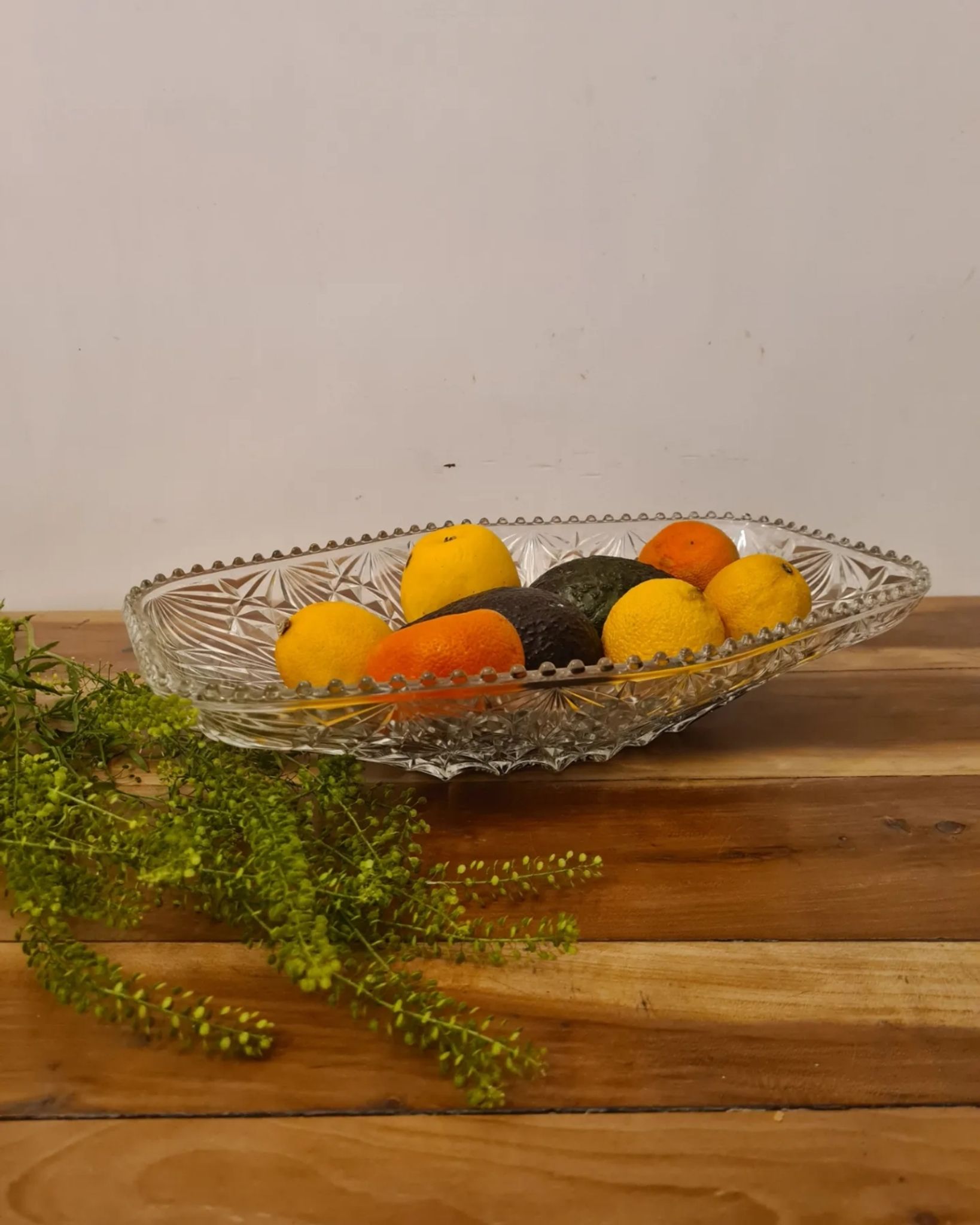 Cut glass fruit basket 70 ́s