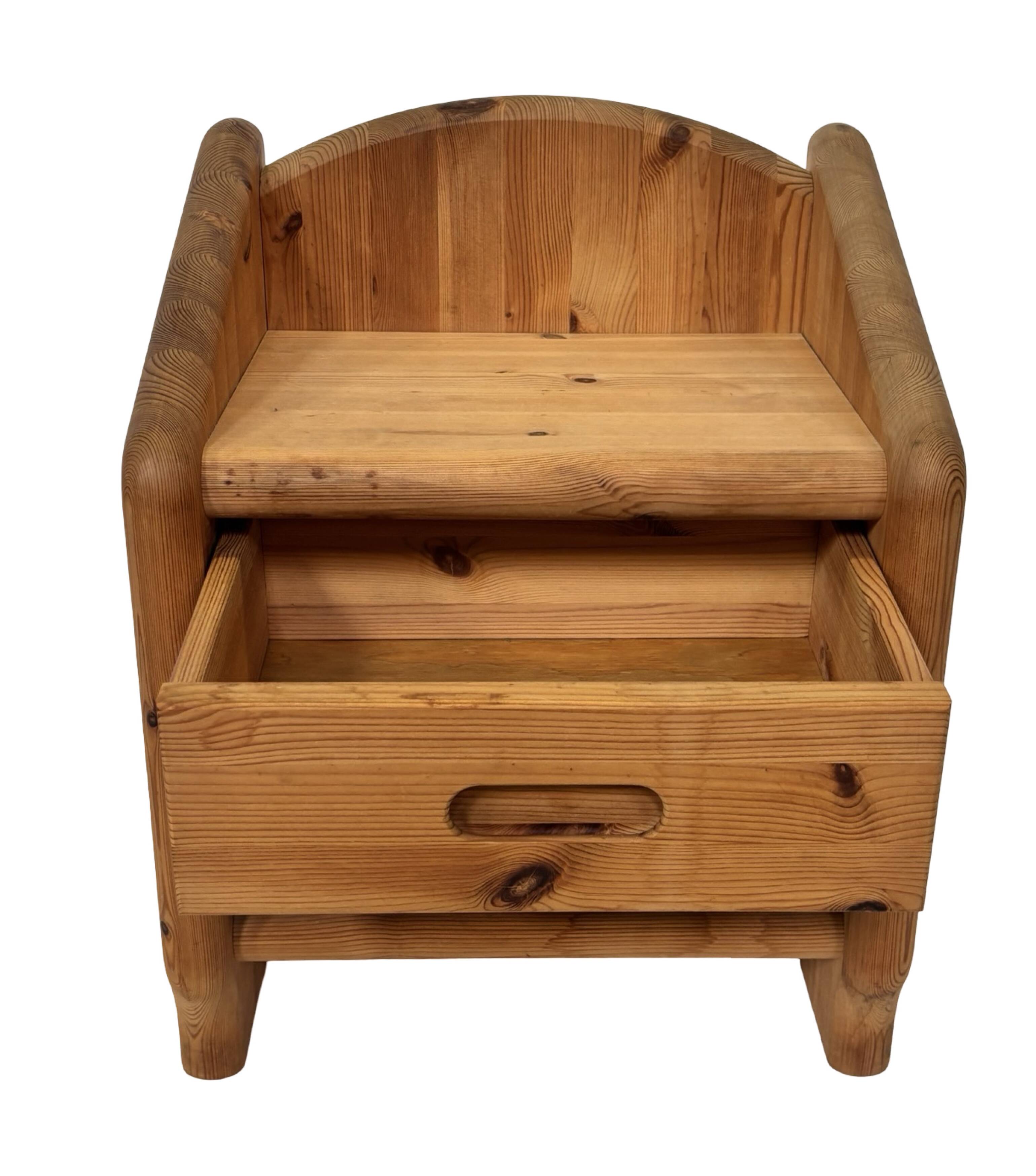 Vintage set of two pine wood bedside tables