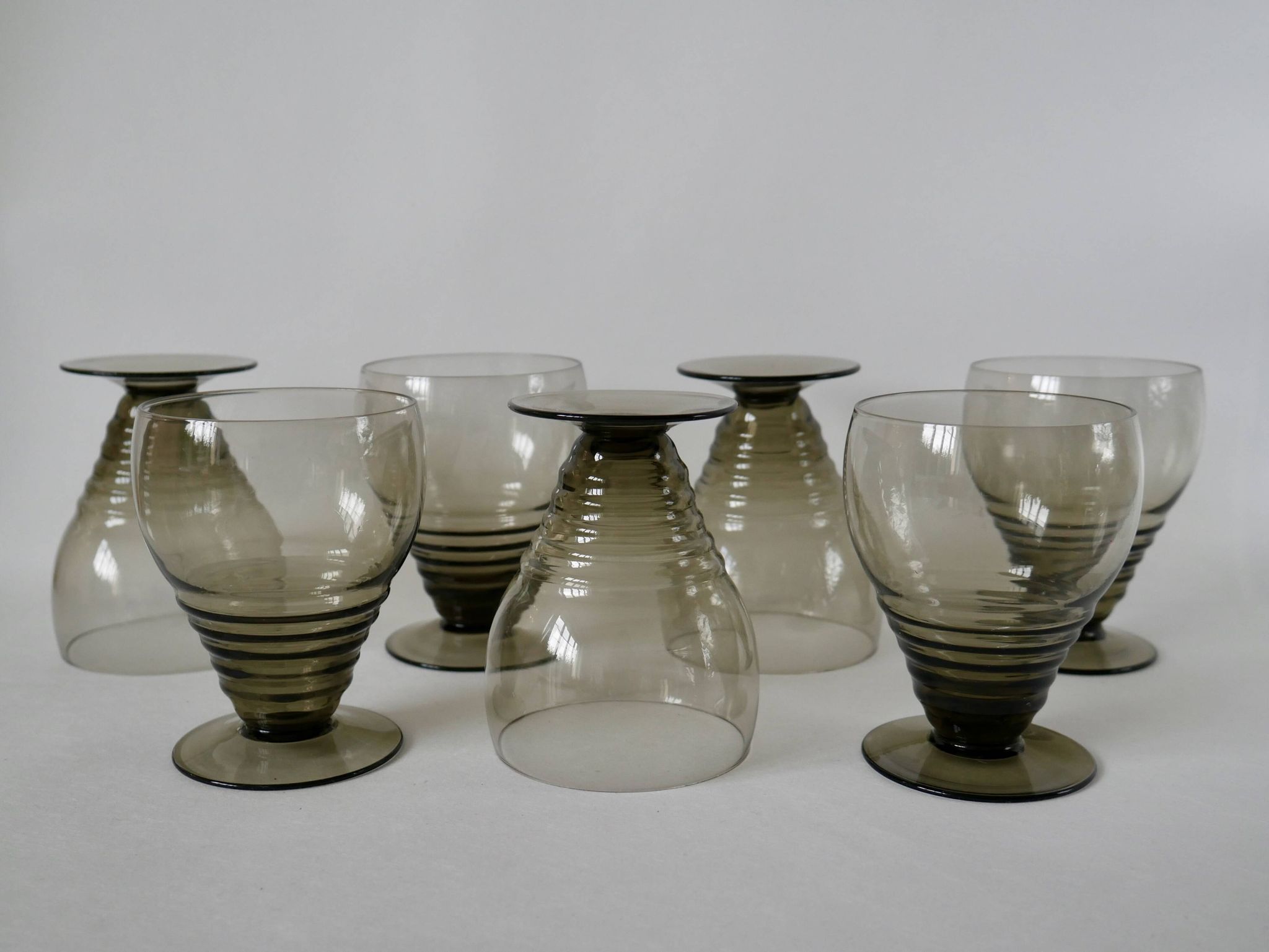 Set of 7 large art deco design wine glasses in smoked glass from the 30s and 40s