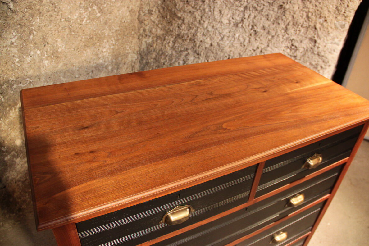 English mahogany black dresser