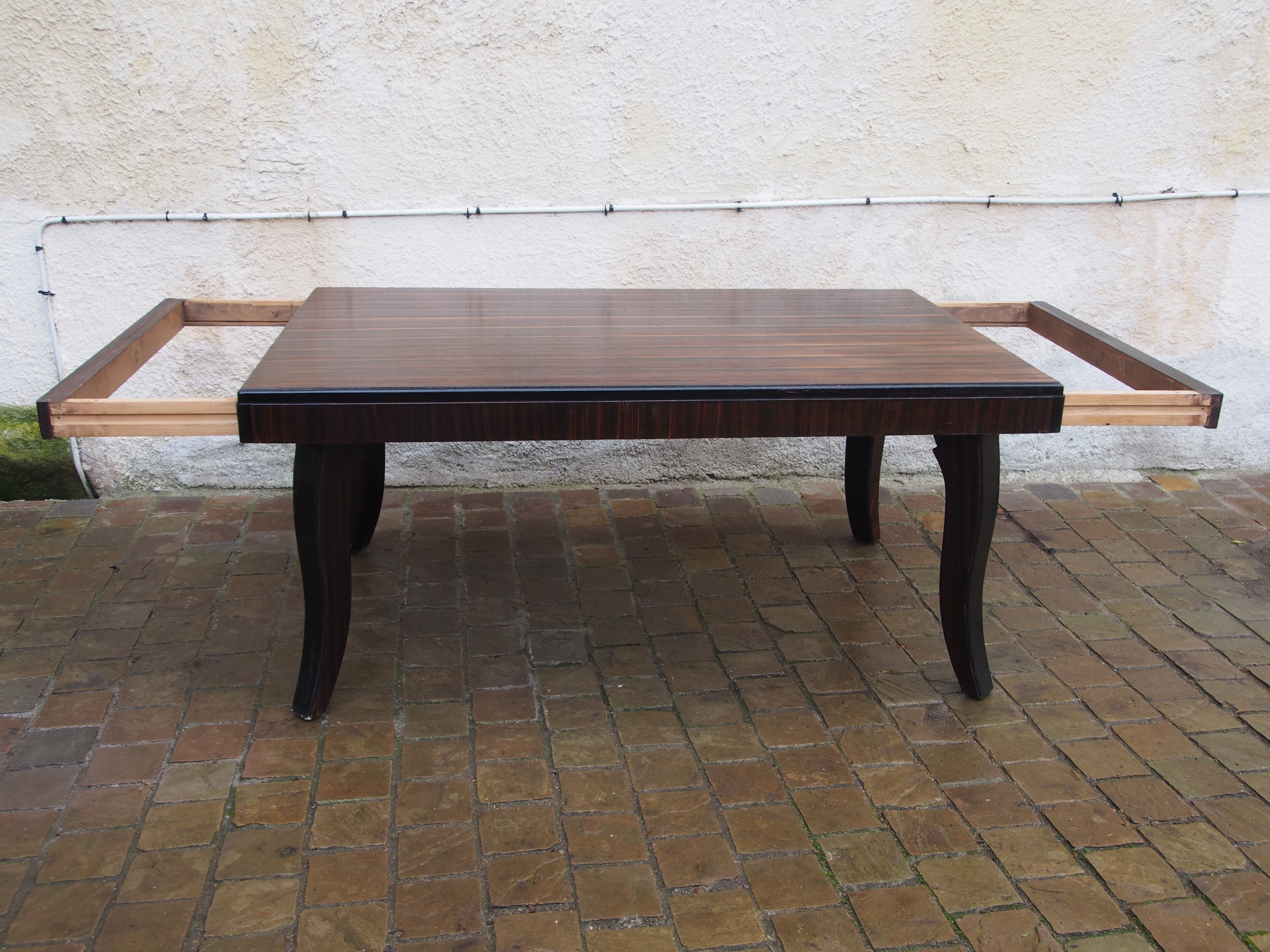 Table 1940 in Macassar ebony