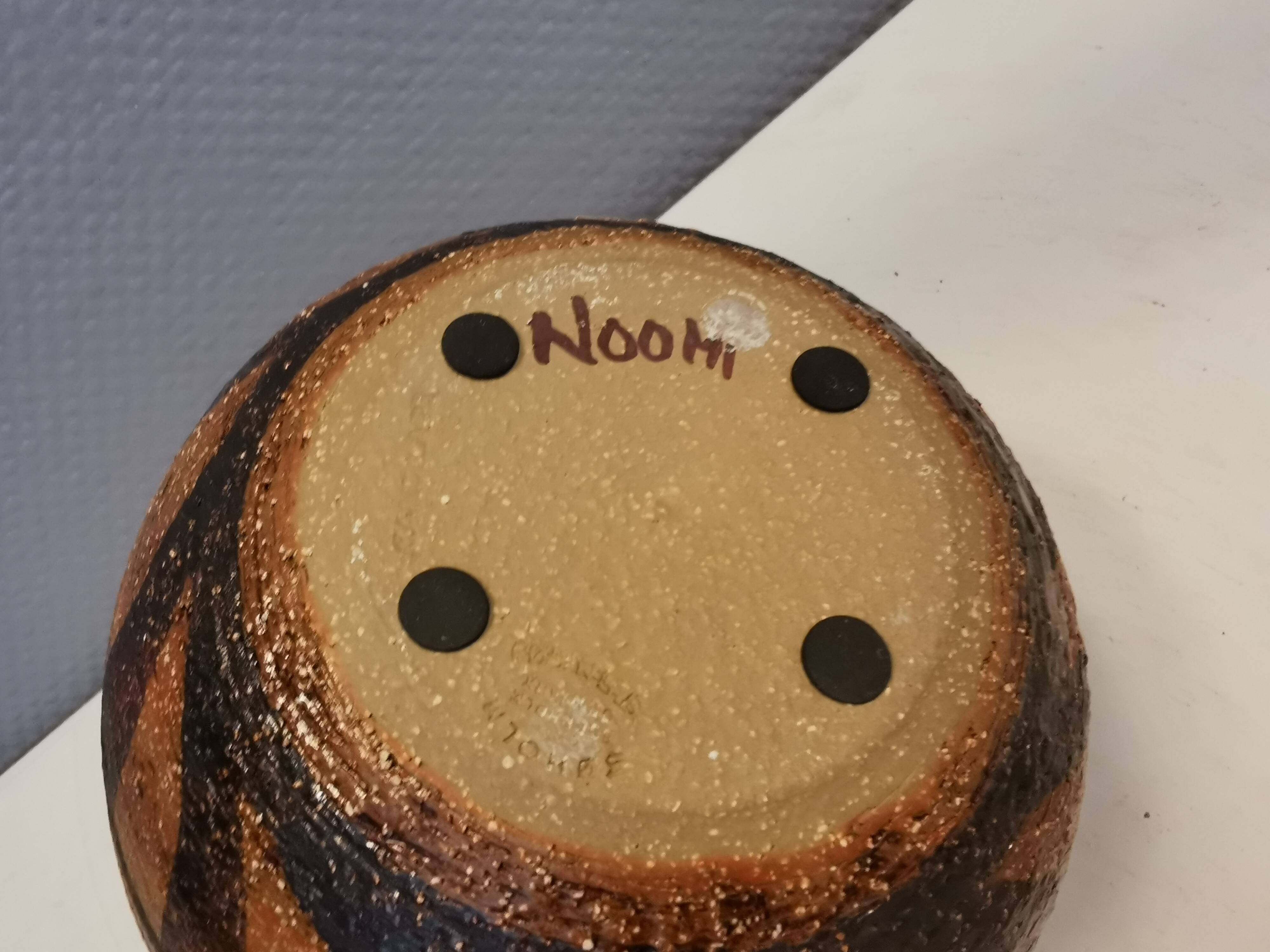 Ceramic bowl designed by Noomi Backhausen for Søholm Denmark in the 1960s.