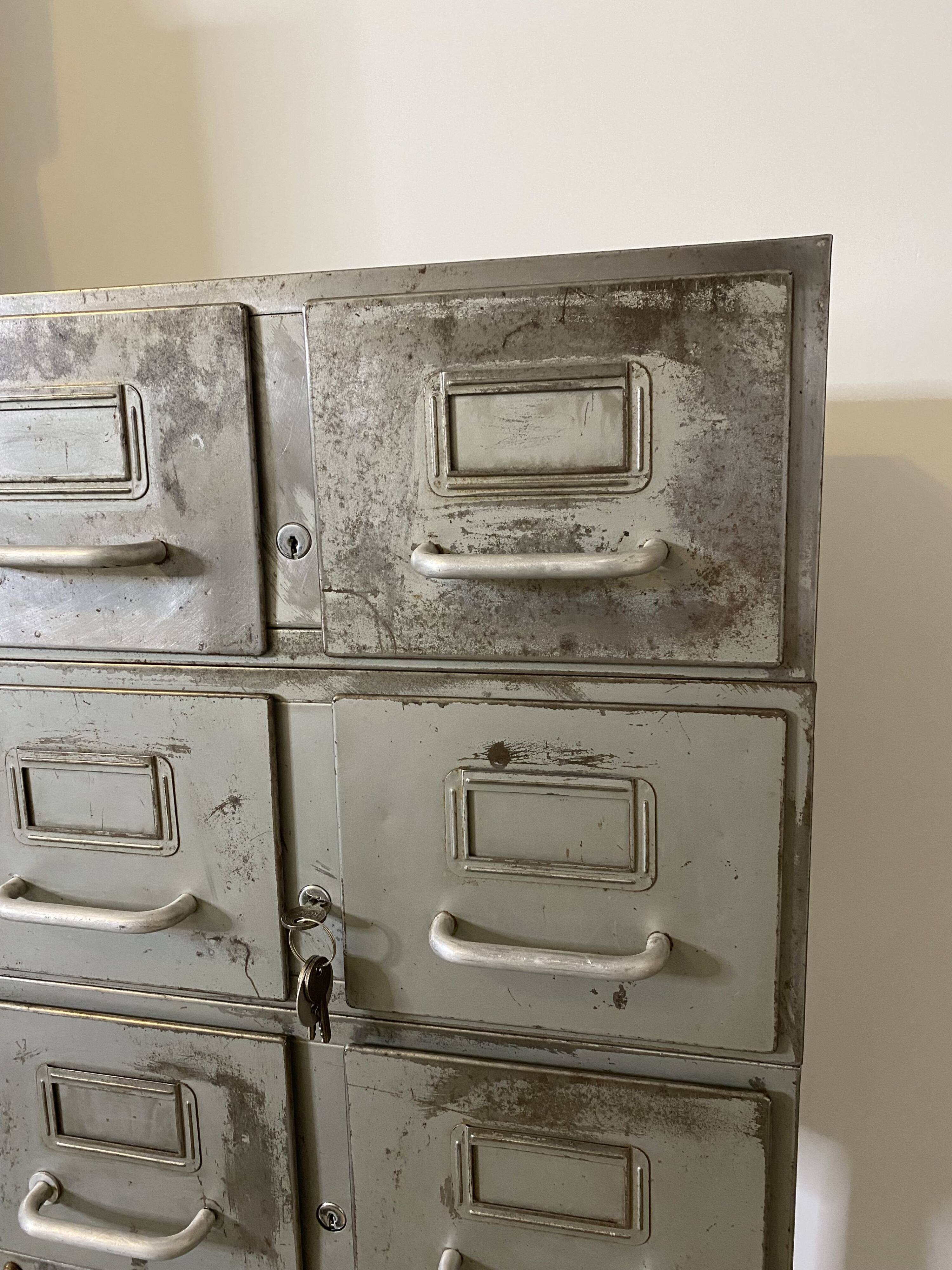 Industrial trade furniture with drawers