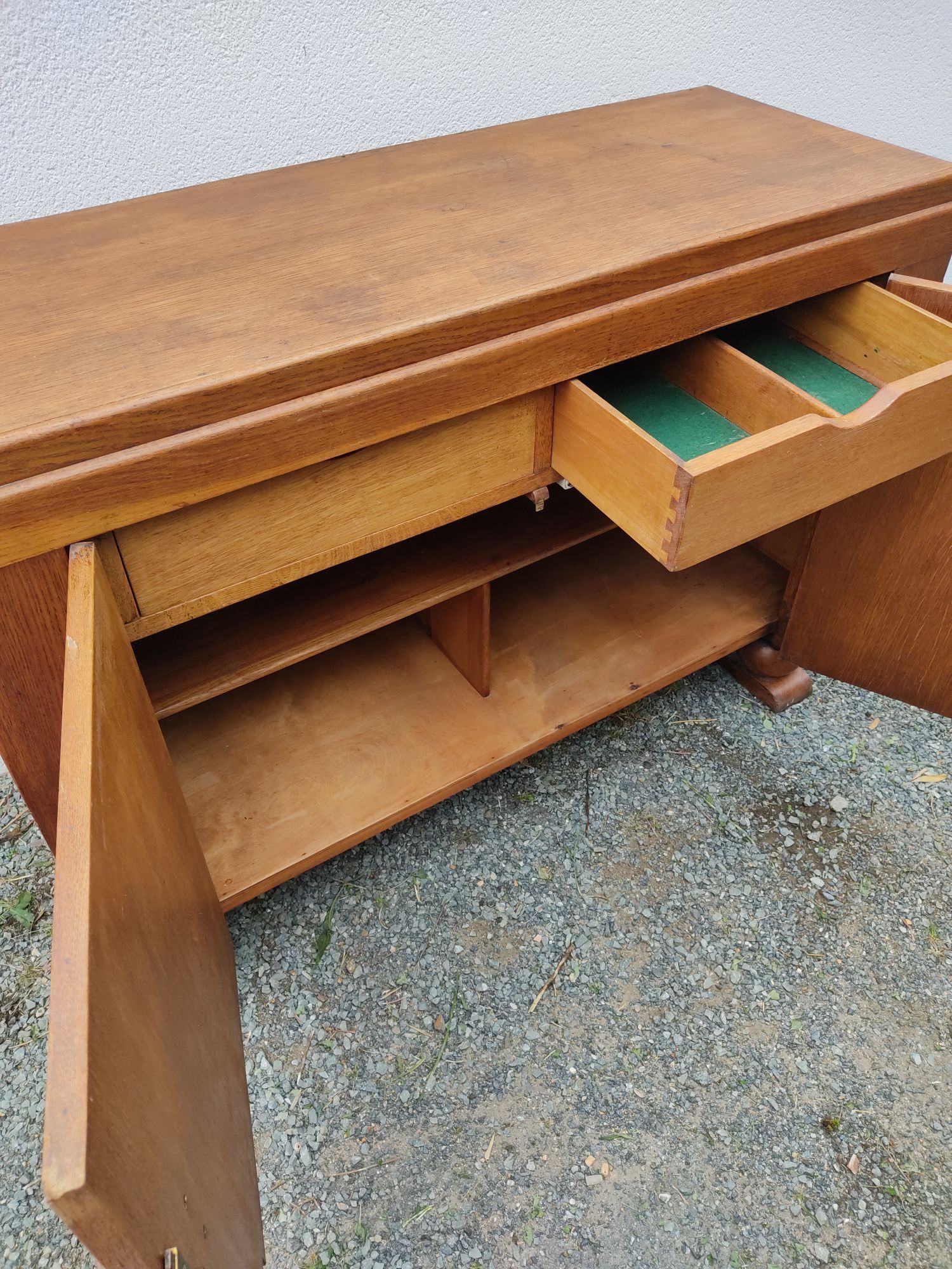 Piece of furniture 1940 in oak veneered