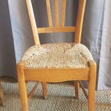 Series of 5 old mulched chairs