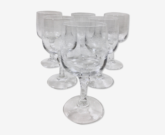 Serie de 6 verres à vin en cristal modèle Matignon