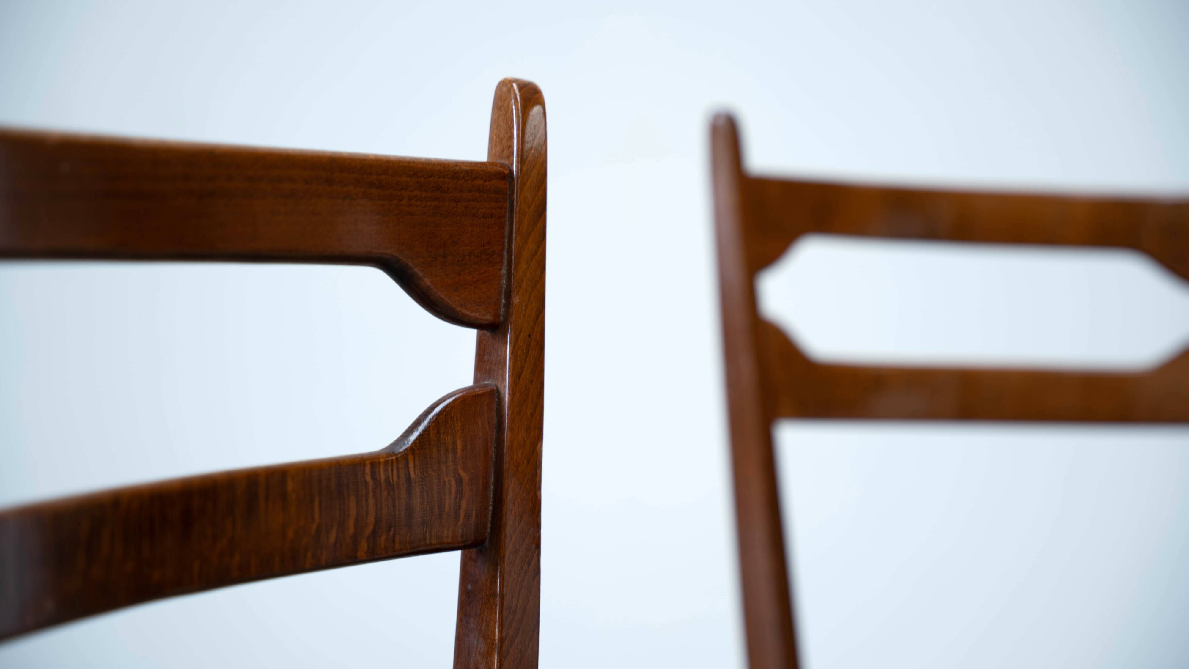 Set of six elegant Italian dining chairs