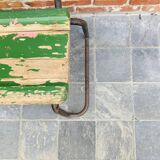 Ancien banc d’École en bois peint en vert et piétement métal rouillé