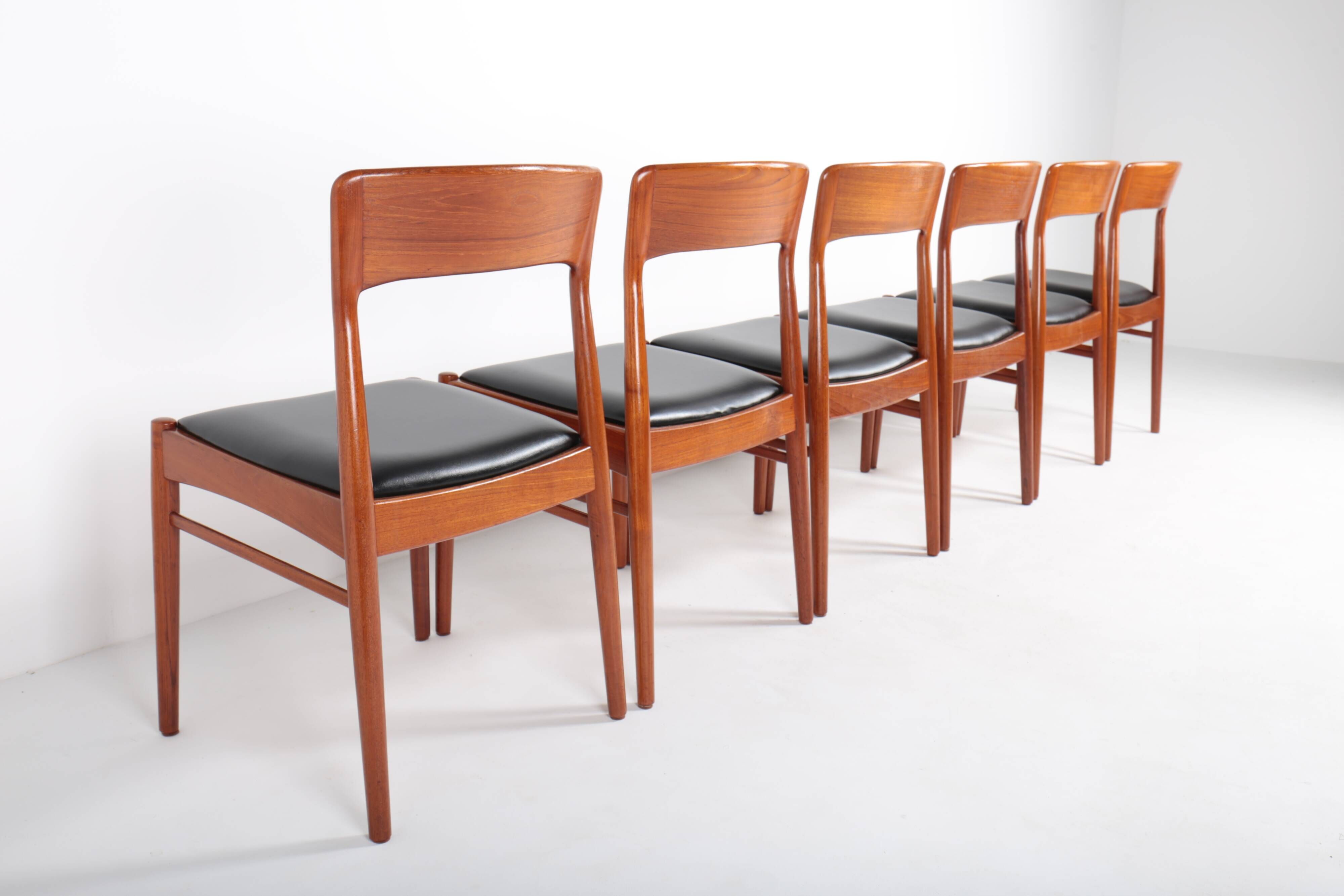 Set of 6 Model 26 chairs by Henning Kjaernulf - KS Korup Stolefabrik