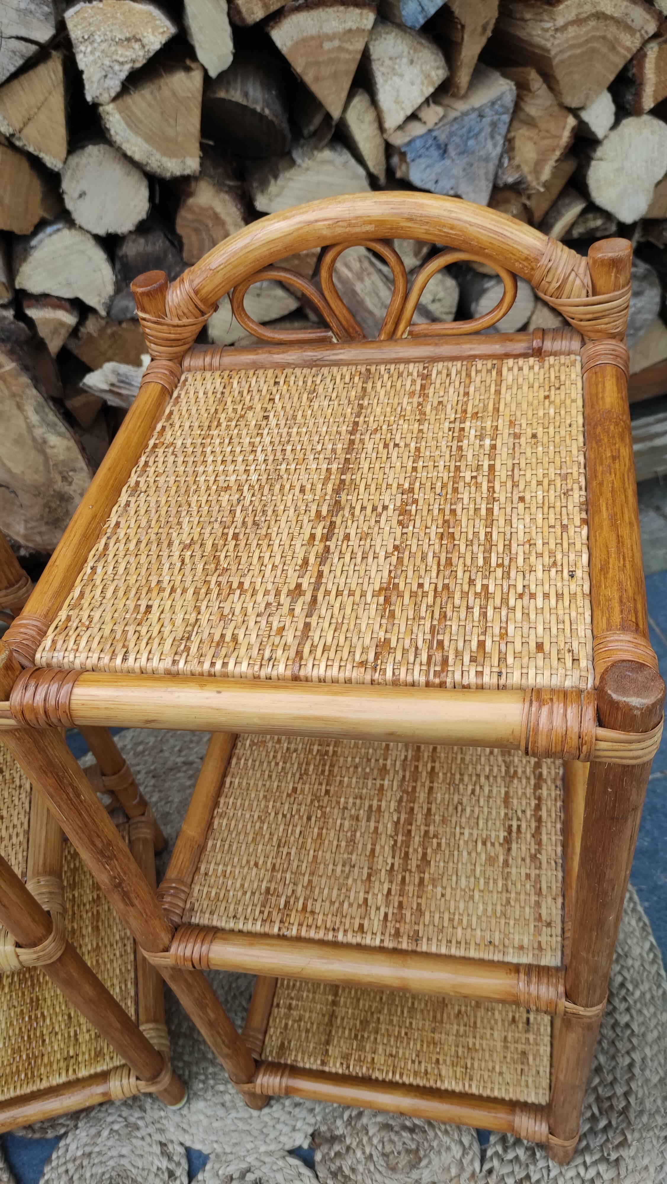 Chevets table de nuit en rotin vintage