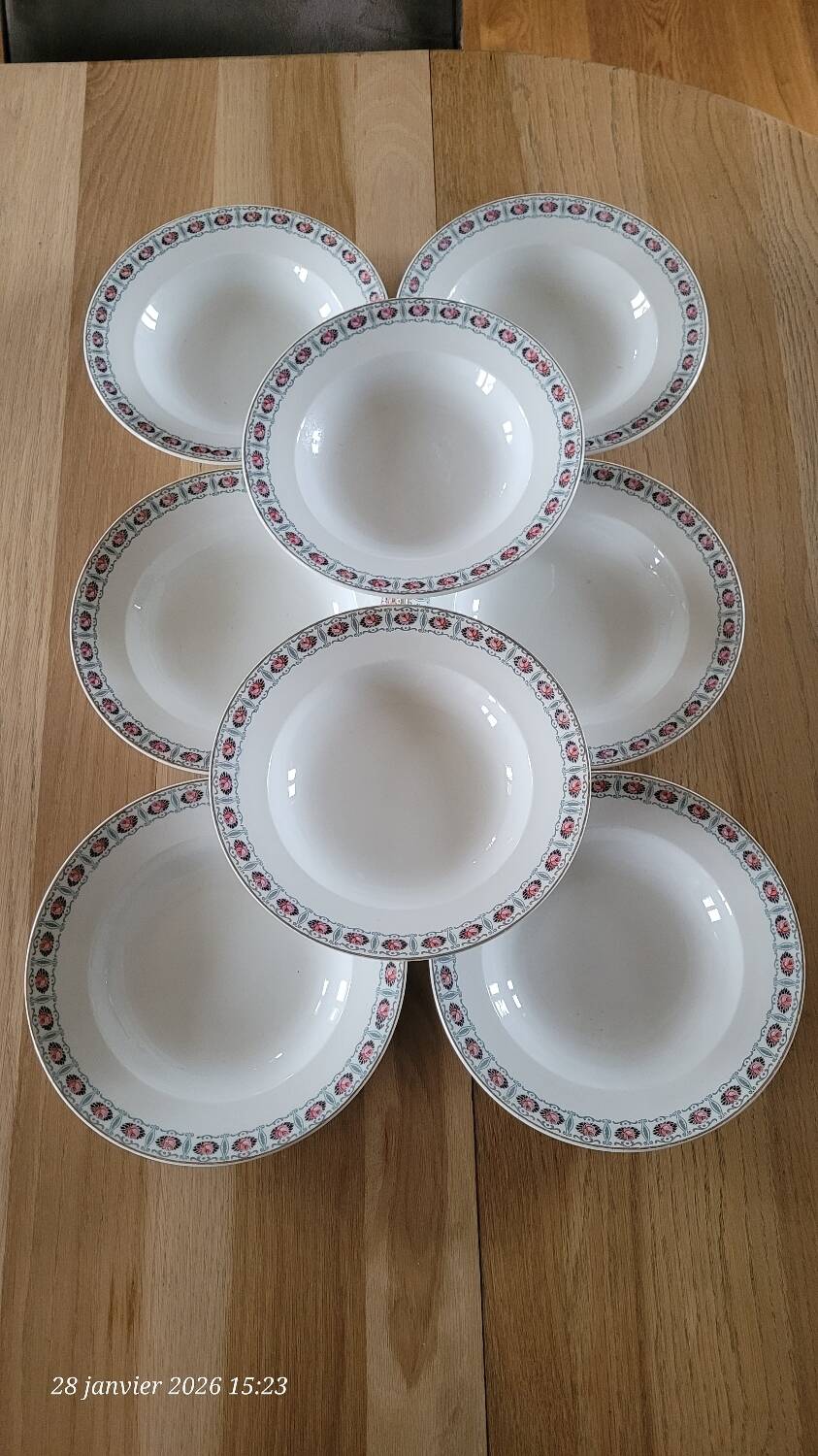 8 deep plates Sté Céramique Maestricht