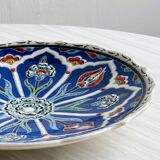 Decorative plate in glazed ceramic