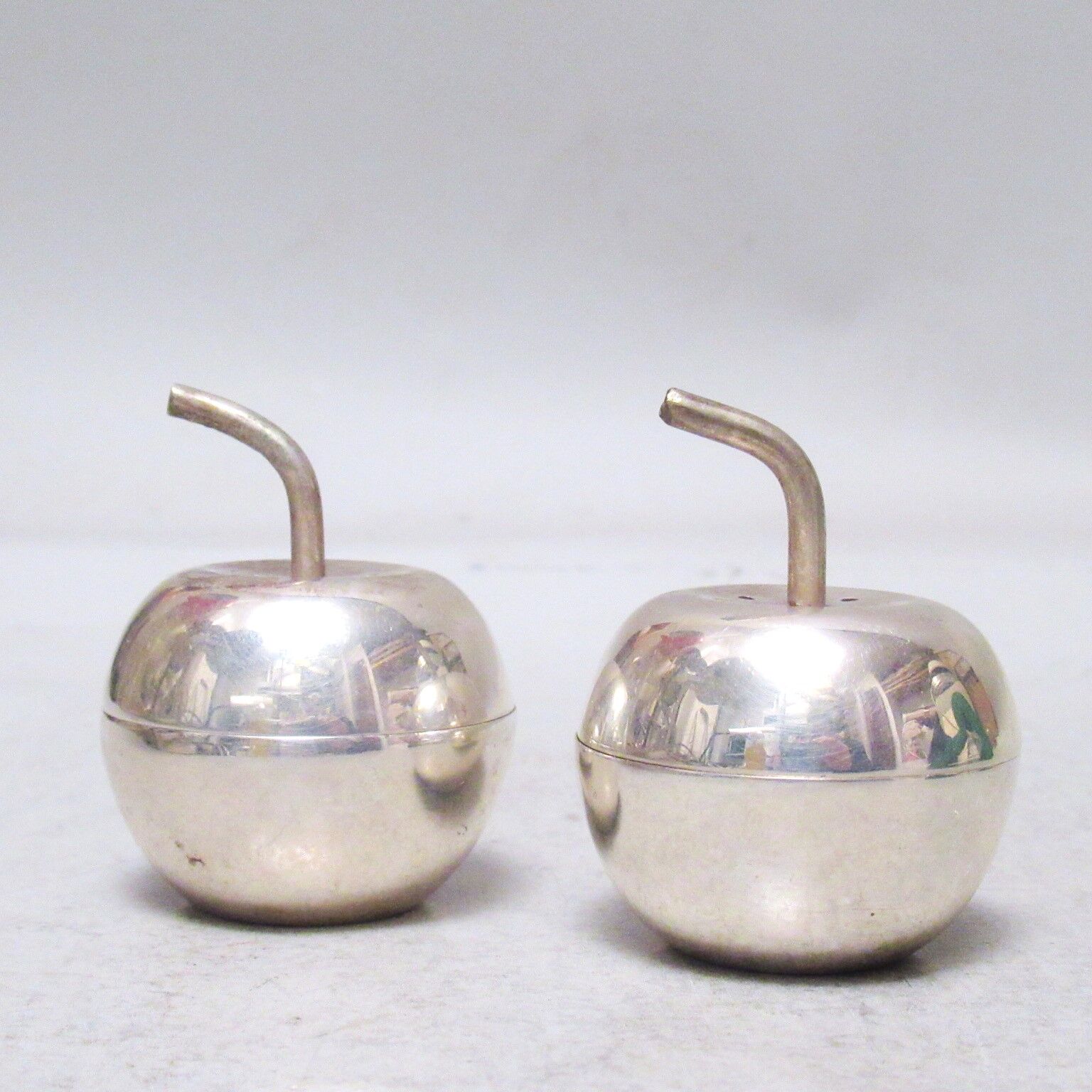 Pepper and salt apple 70s