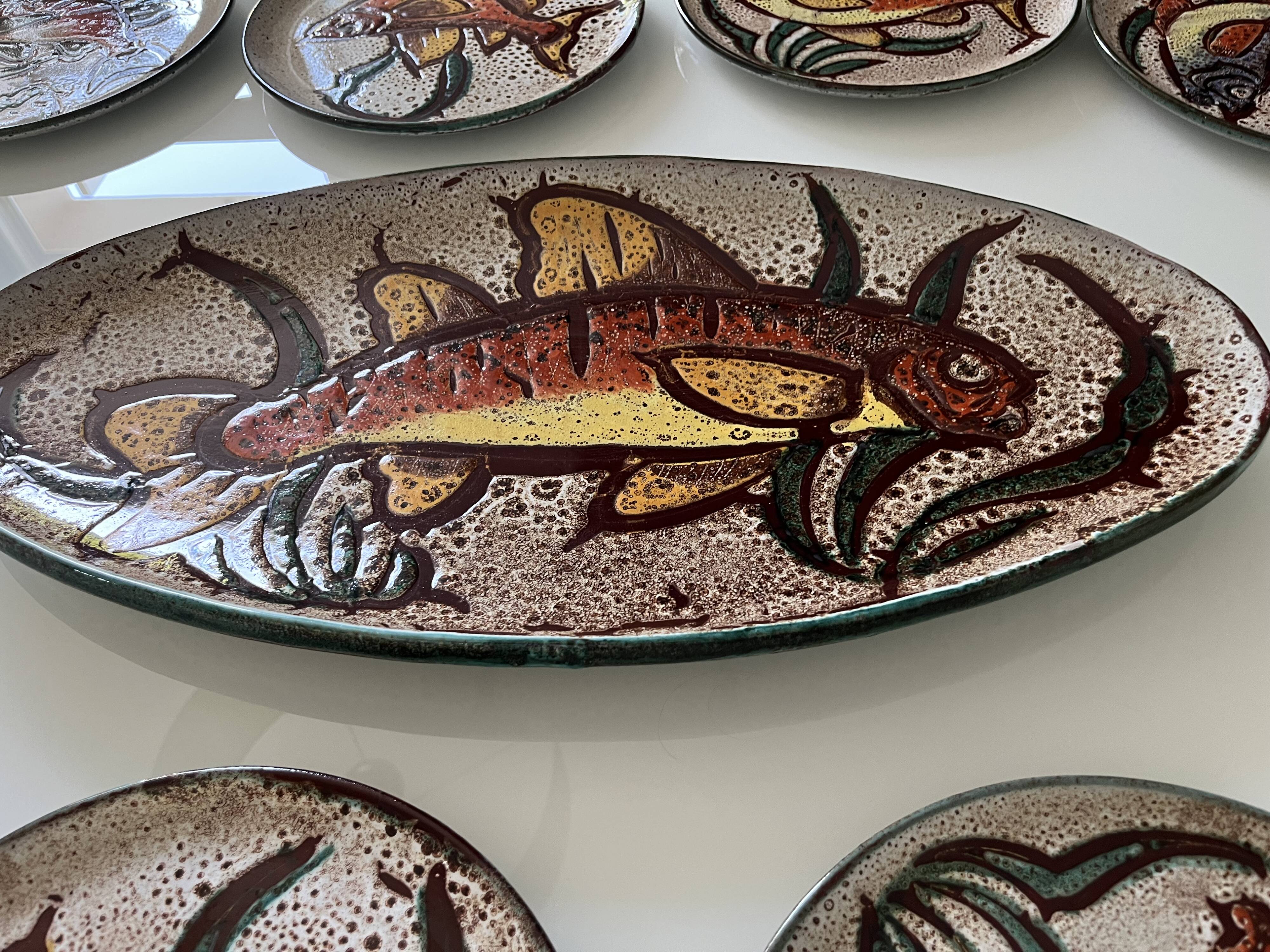 Fish service Vallauris dish + 12 plates