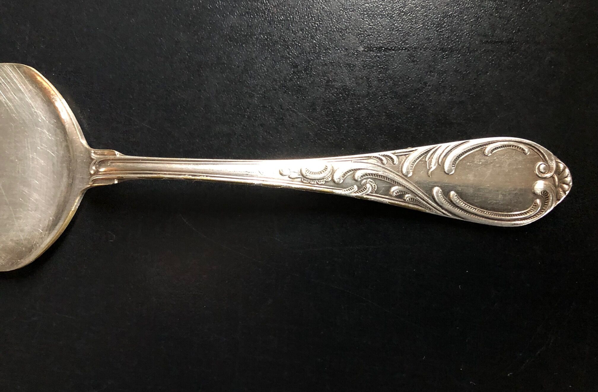 Silver metal cake shovel