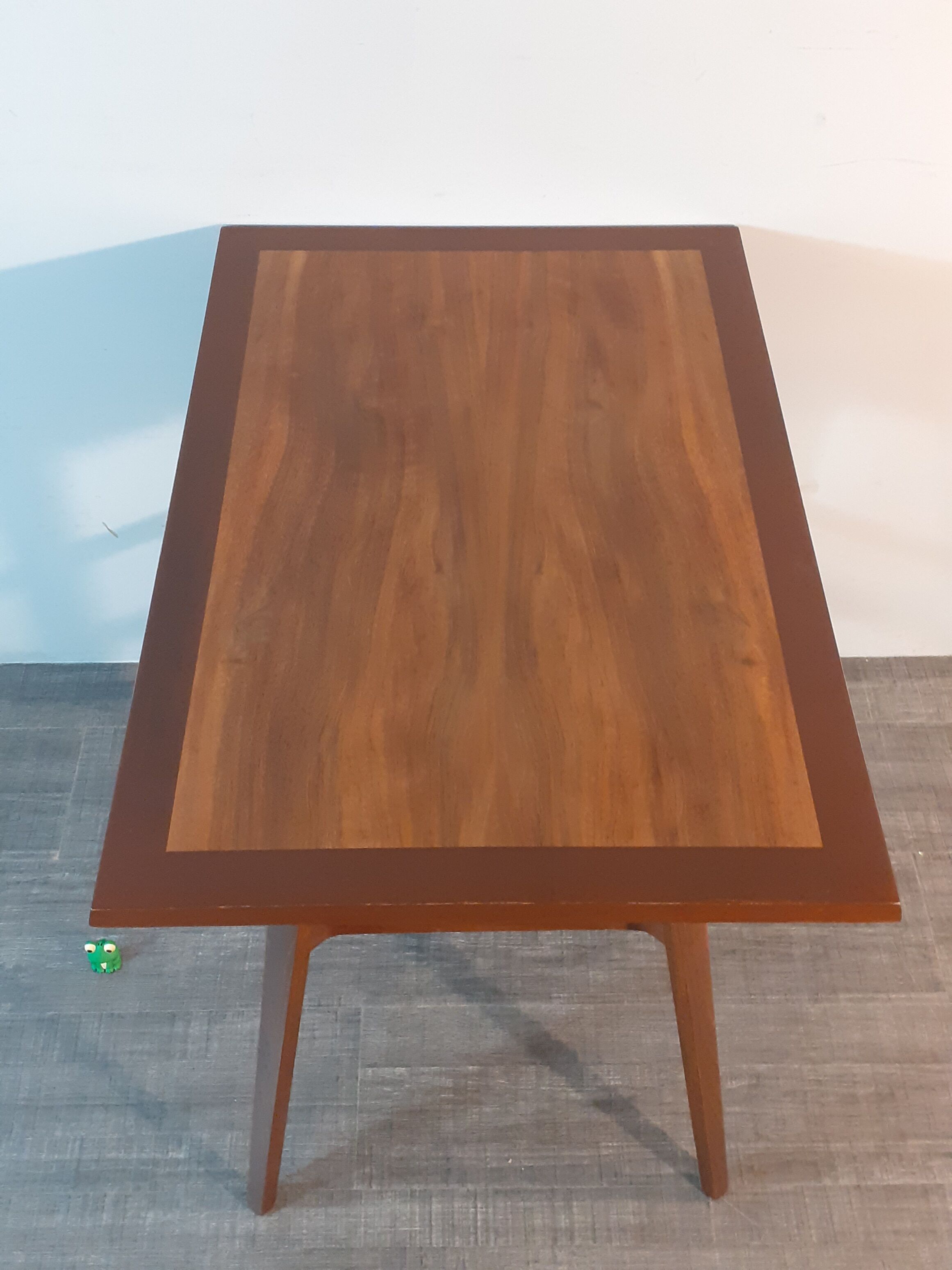 Table d'appoint Drevopodnik Holesov vintage Tchécoslovaque 1960s