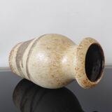 70's vase
