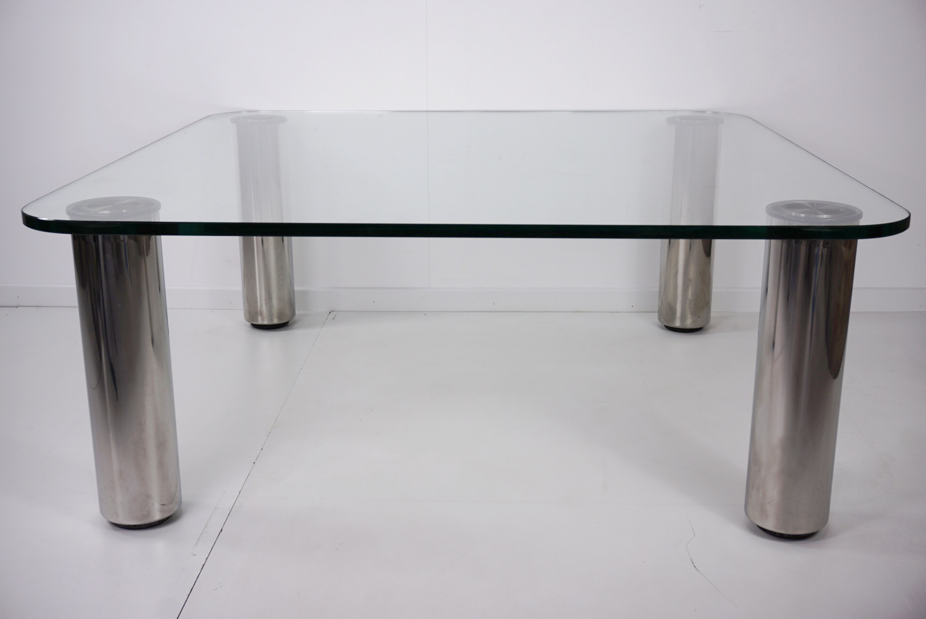 Marcuso Italian design bass table Marco Zanuso for Zanotta