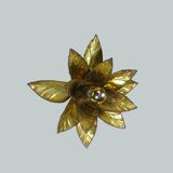 Wall sconce flower shaped and brass