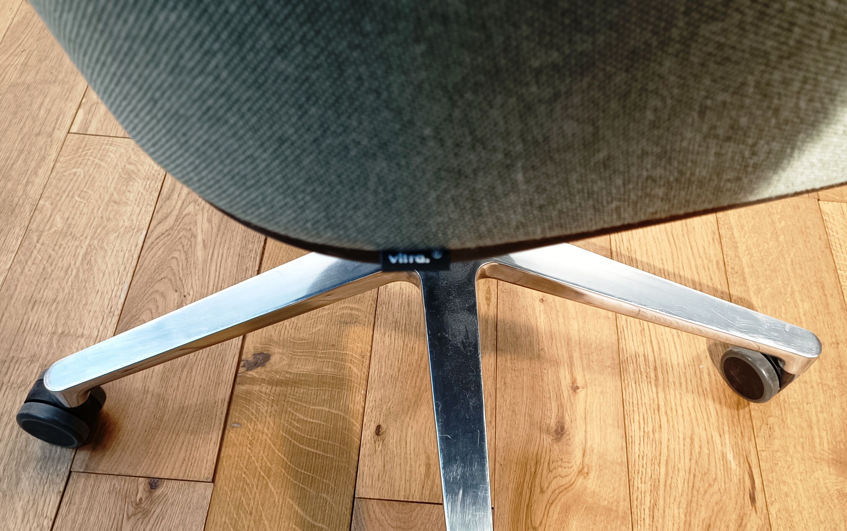 Softshell office chair design Ronan & Erwan Bouroulec