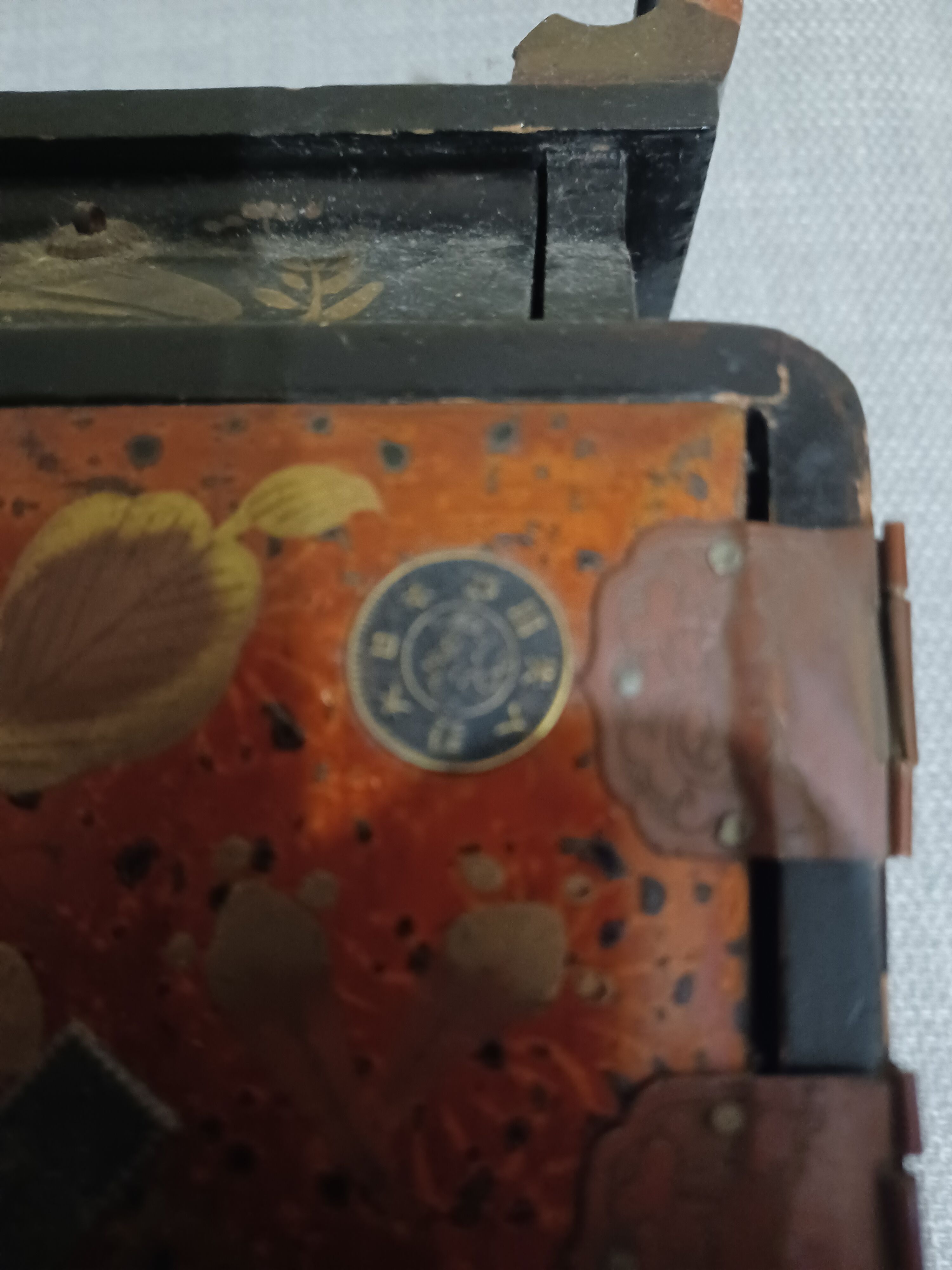 Japan miniature cabinet