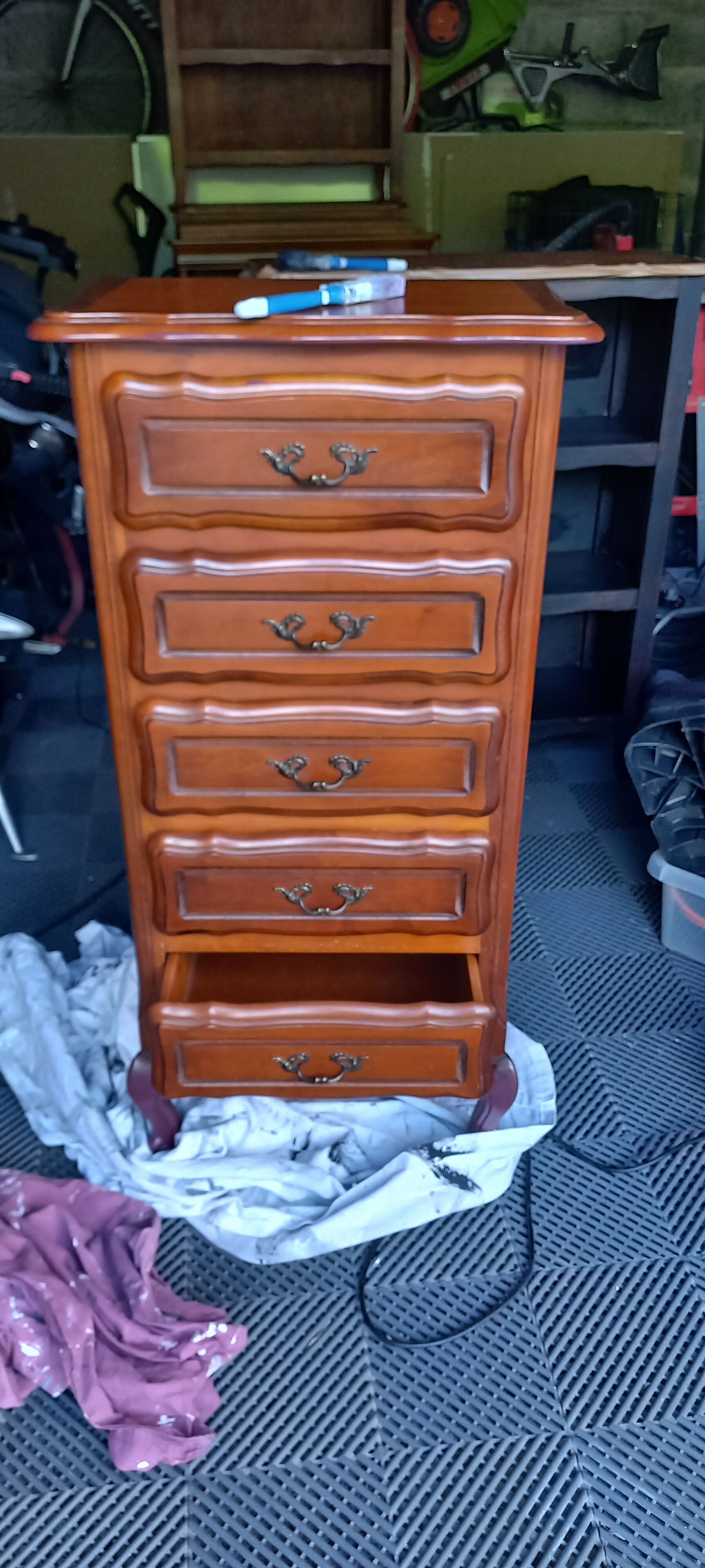 Chiffonnier ancien